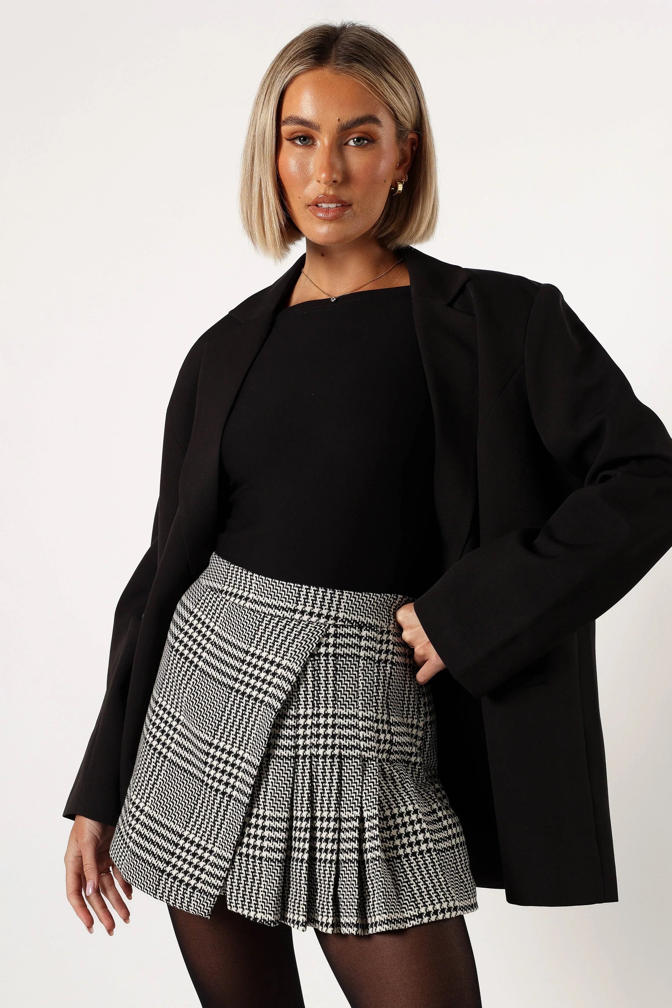 Natasha Mini Skort Black White