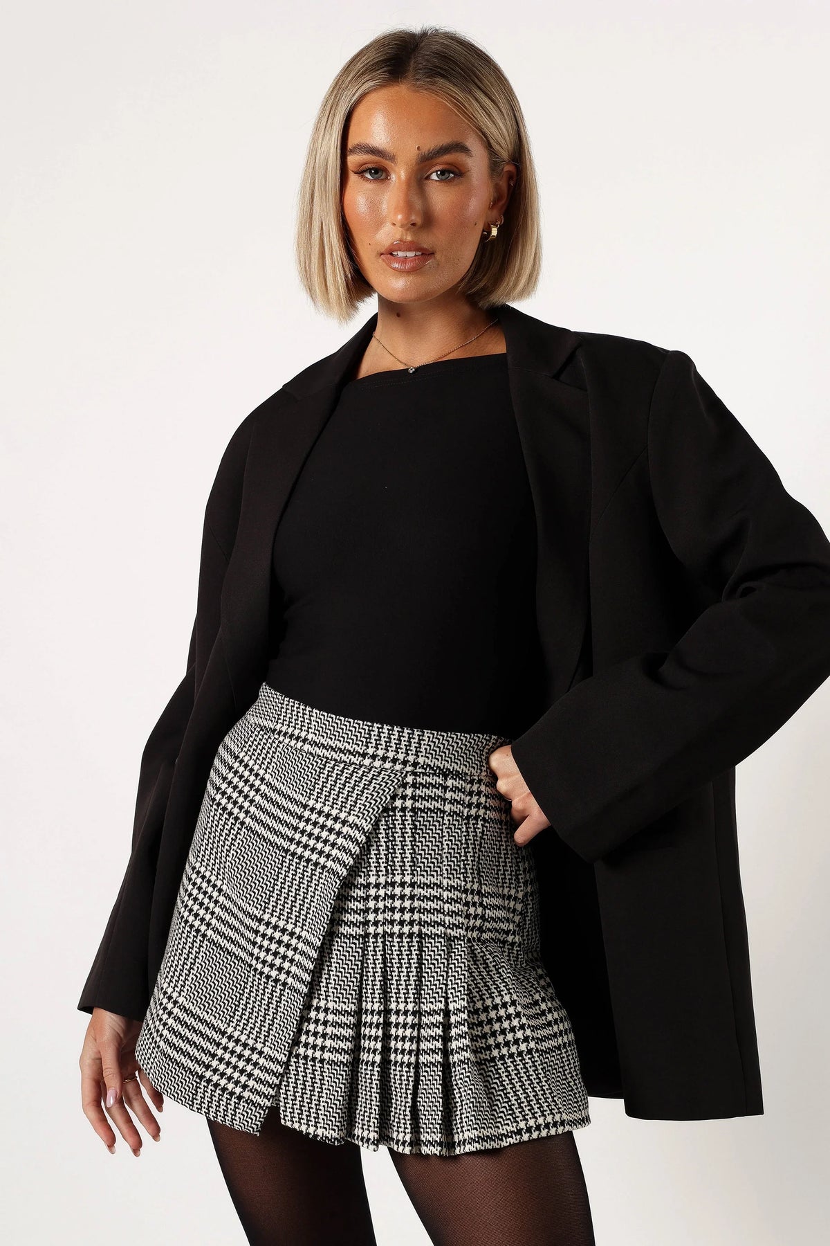 Natasha Mini Skort Black White
