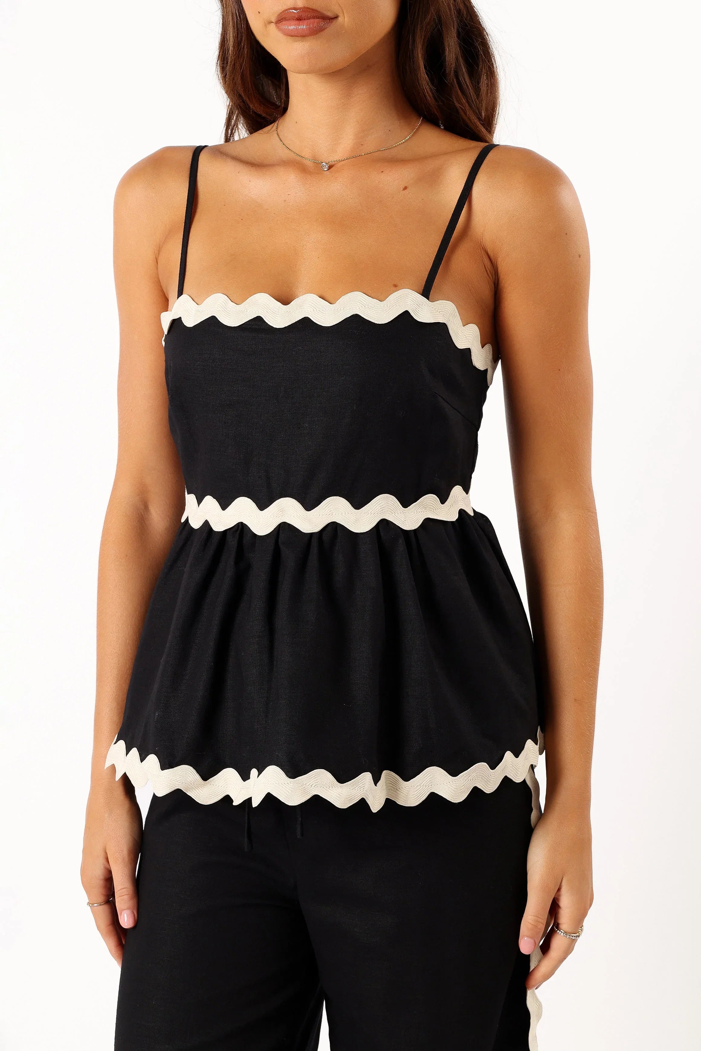 Mollymook Top Black Cream