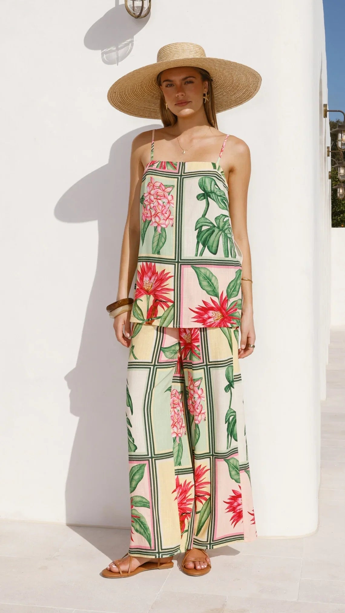 Uma Top Tropical Bloom