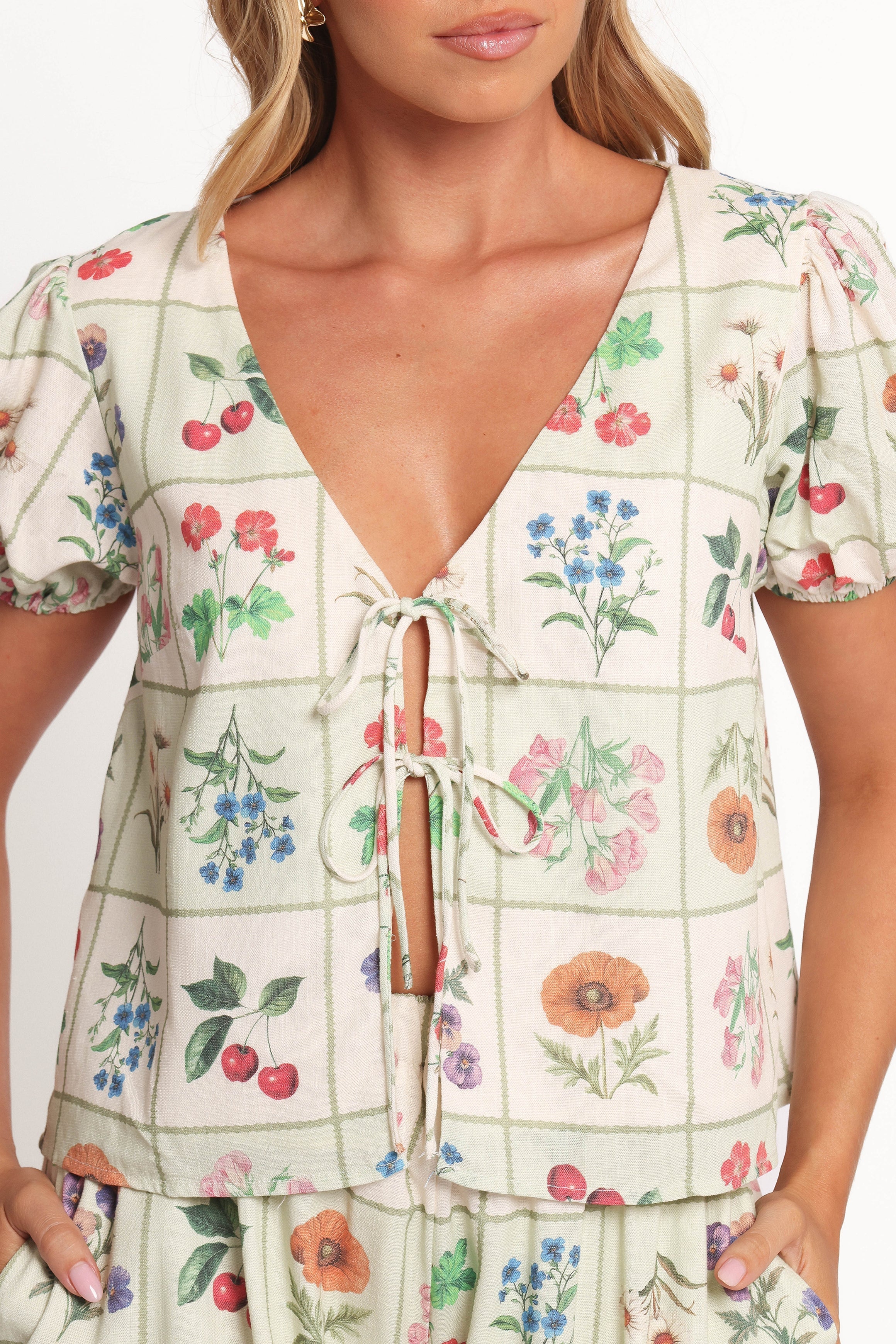 Asta Short Set Flower Market