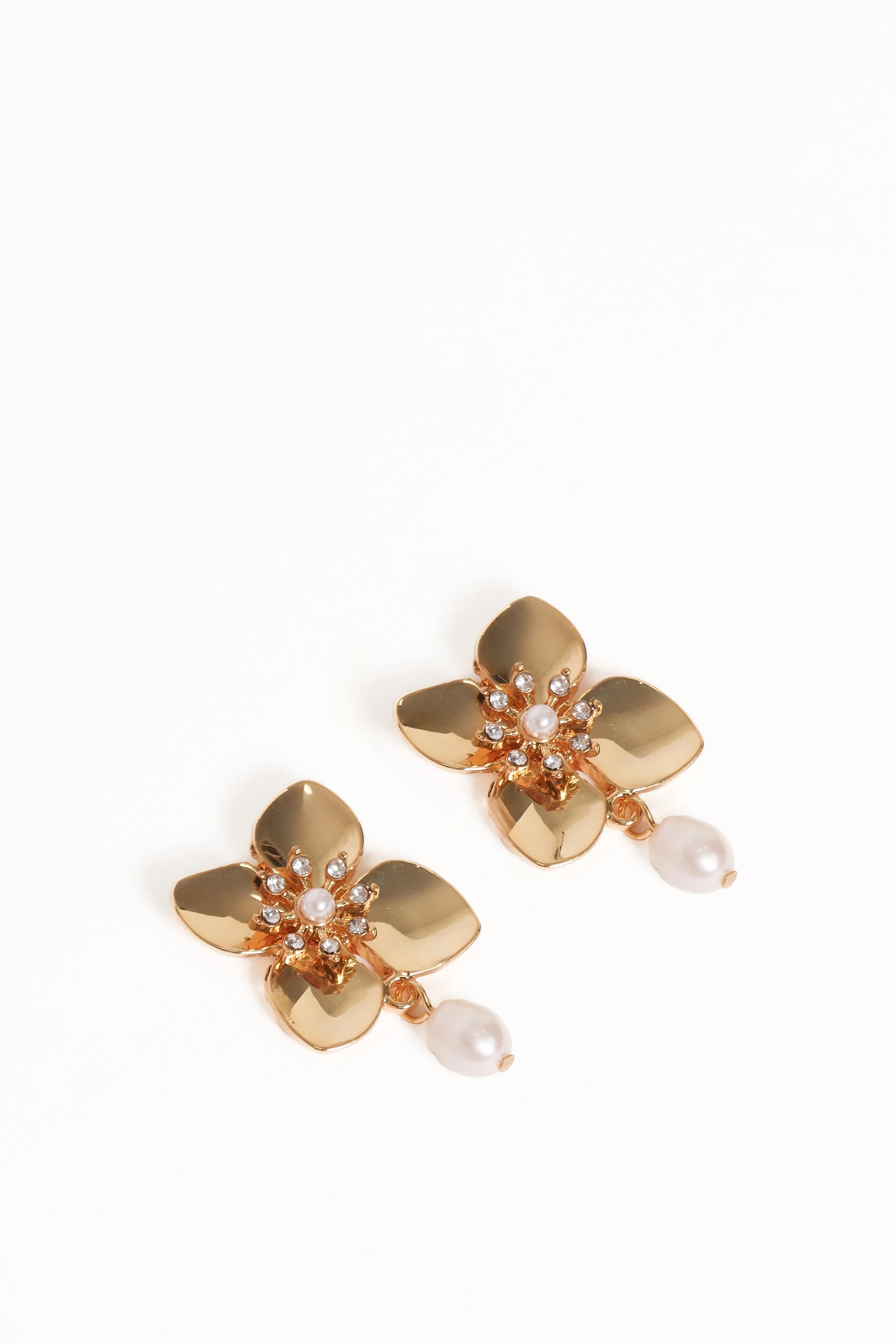 Trina Flower Earrings Gold Pearl
