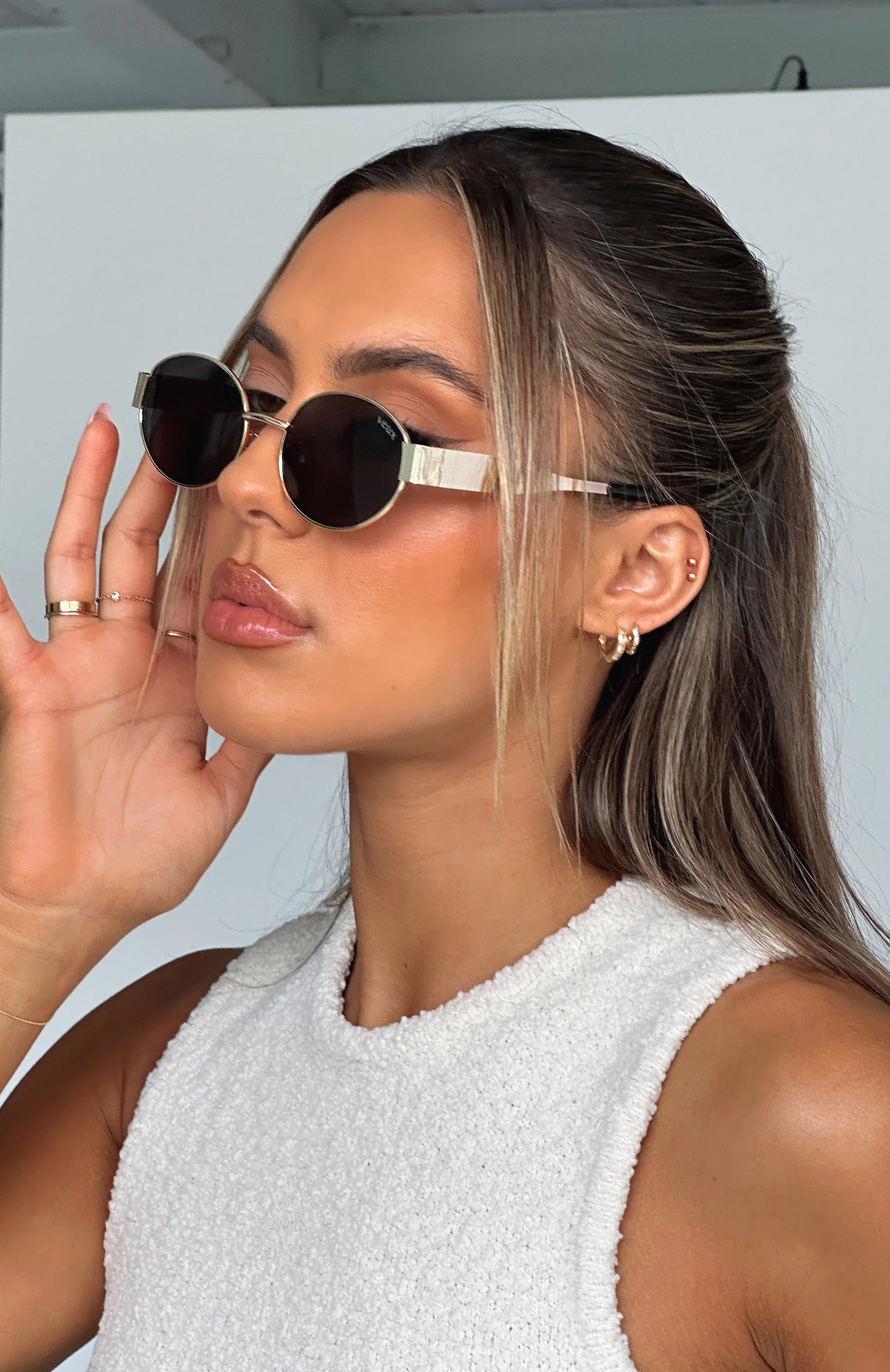 Oasis Sunglasses Gold Black