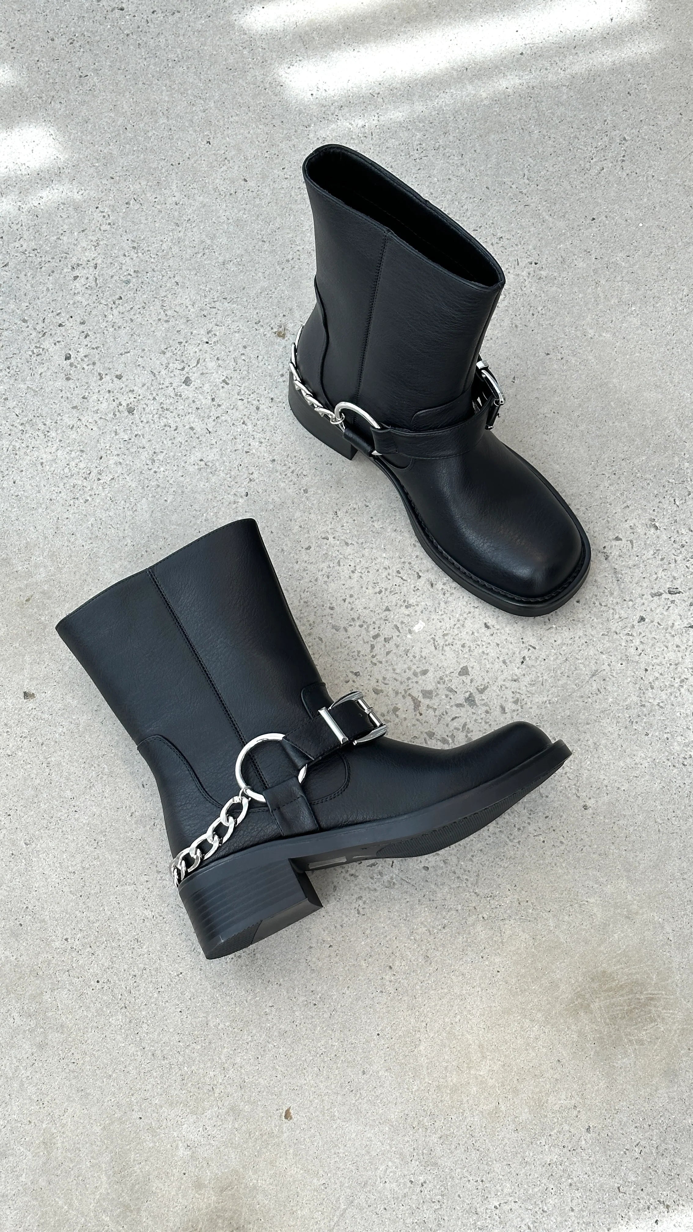 Oskar Boots Black