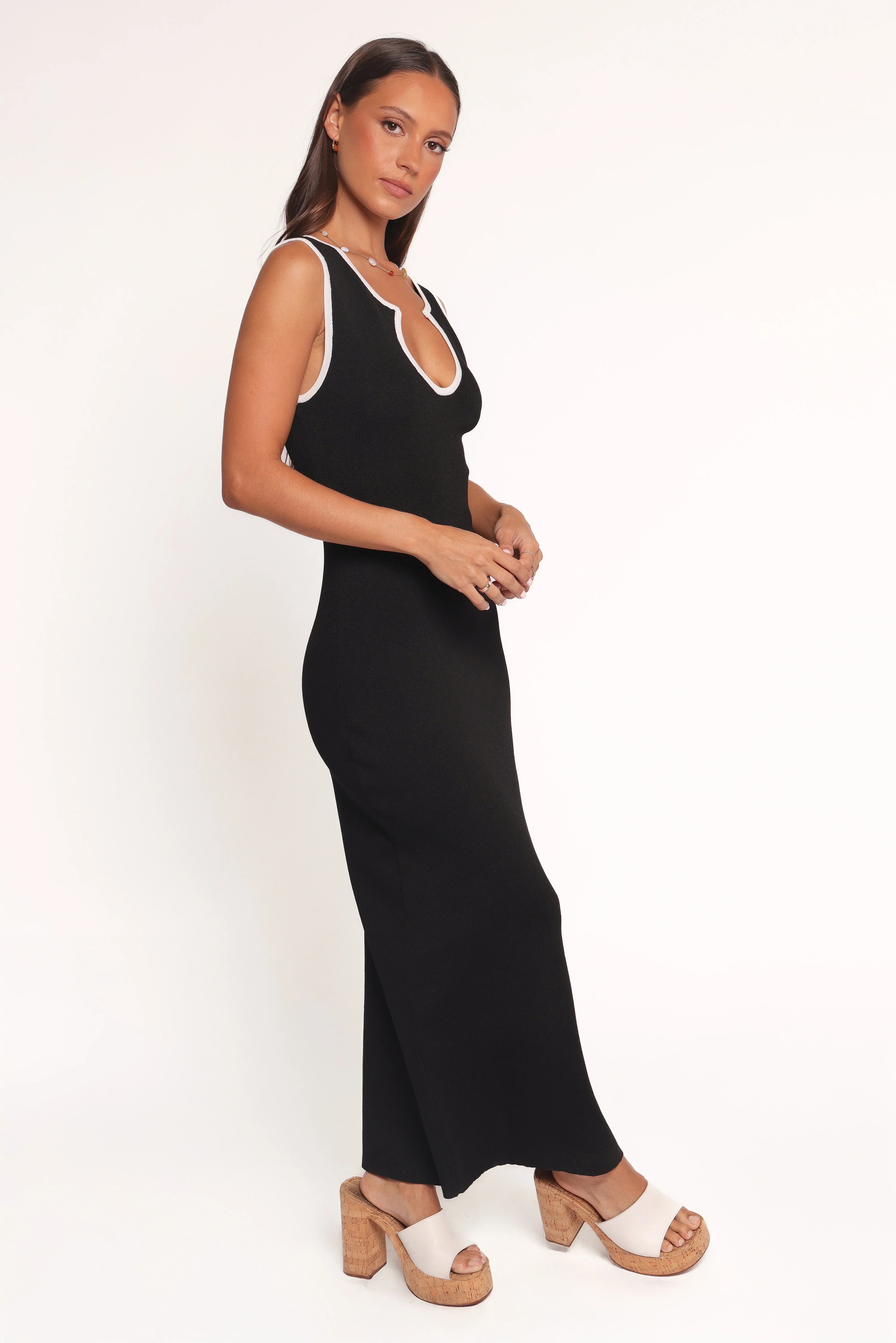 Umi Midi Dress Black