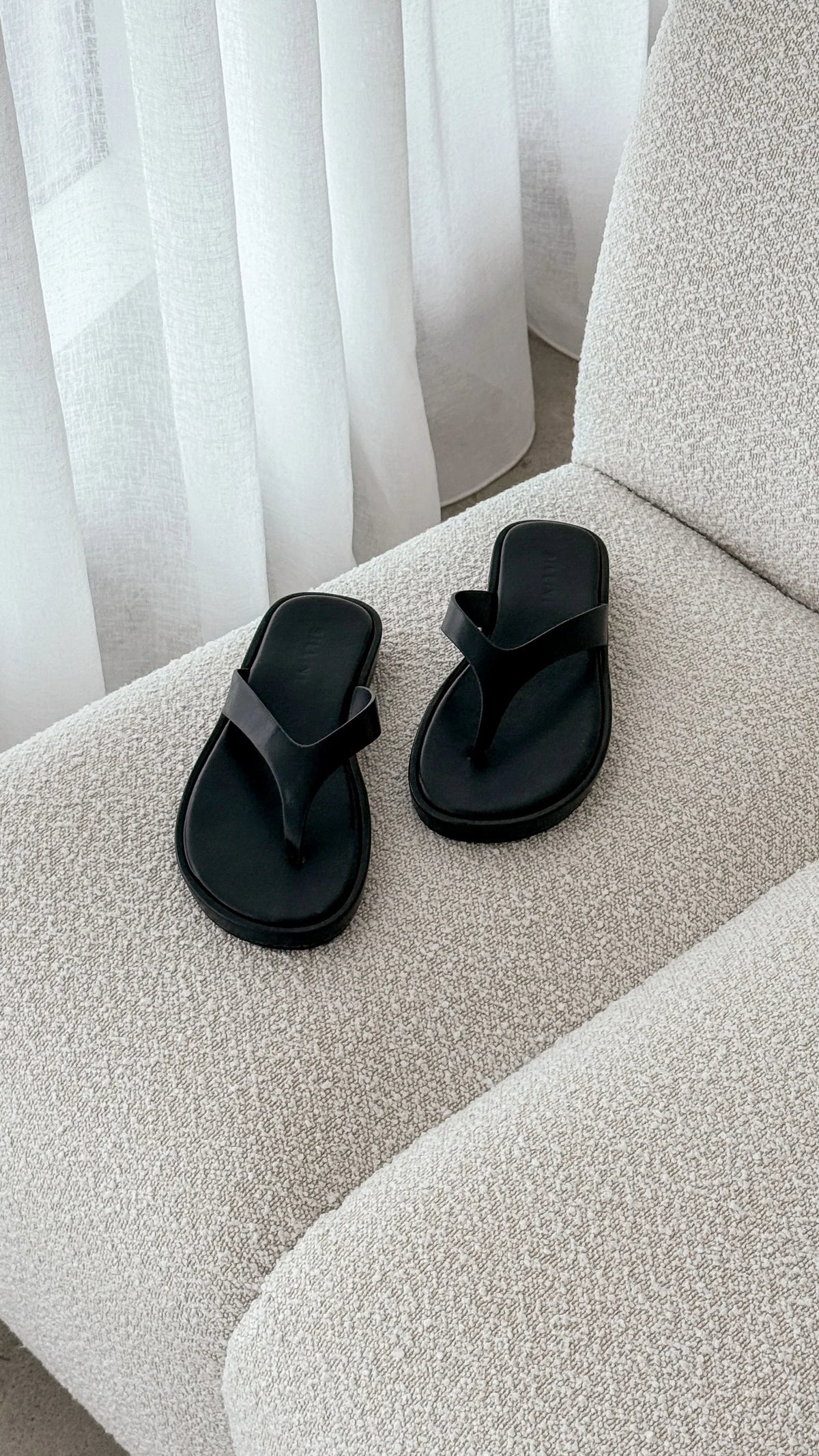 Orianna Slide Black