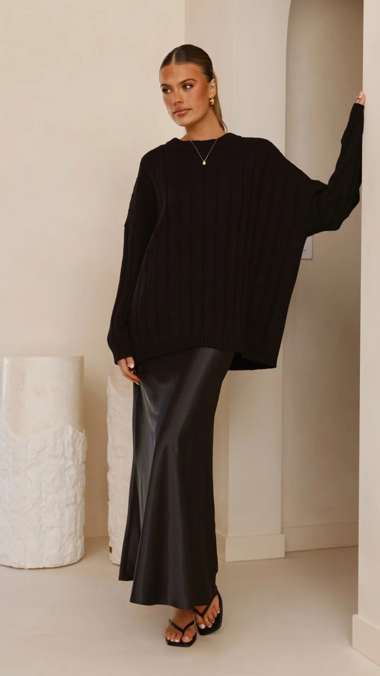 Naiva Oversized Knit Black