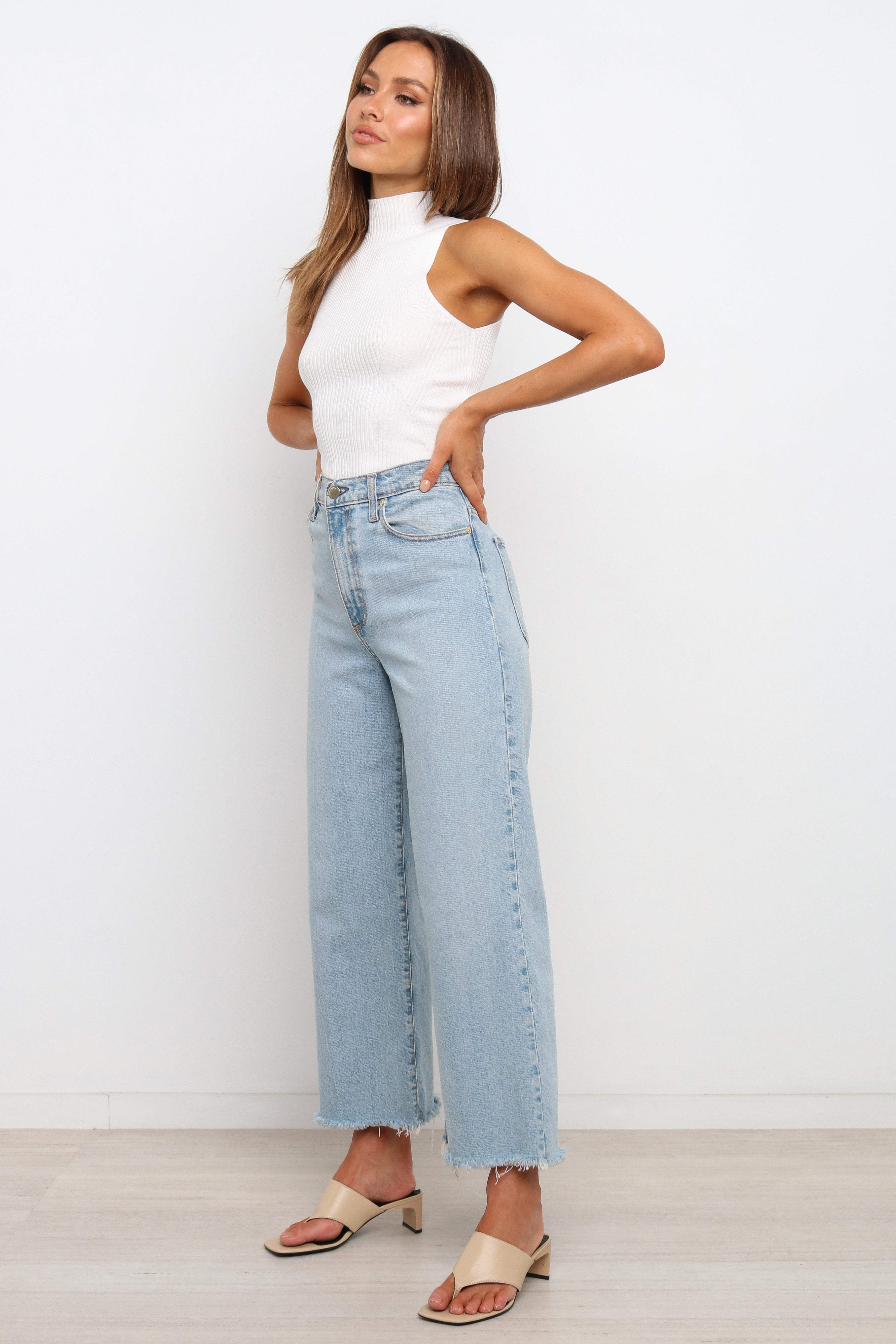 Runie Top White