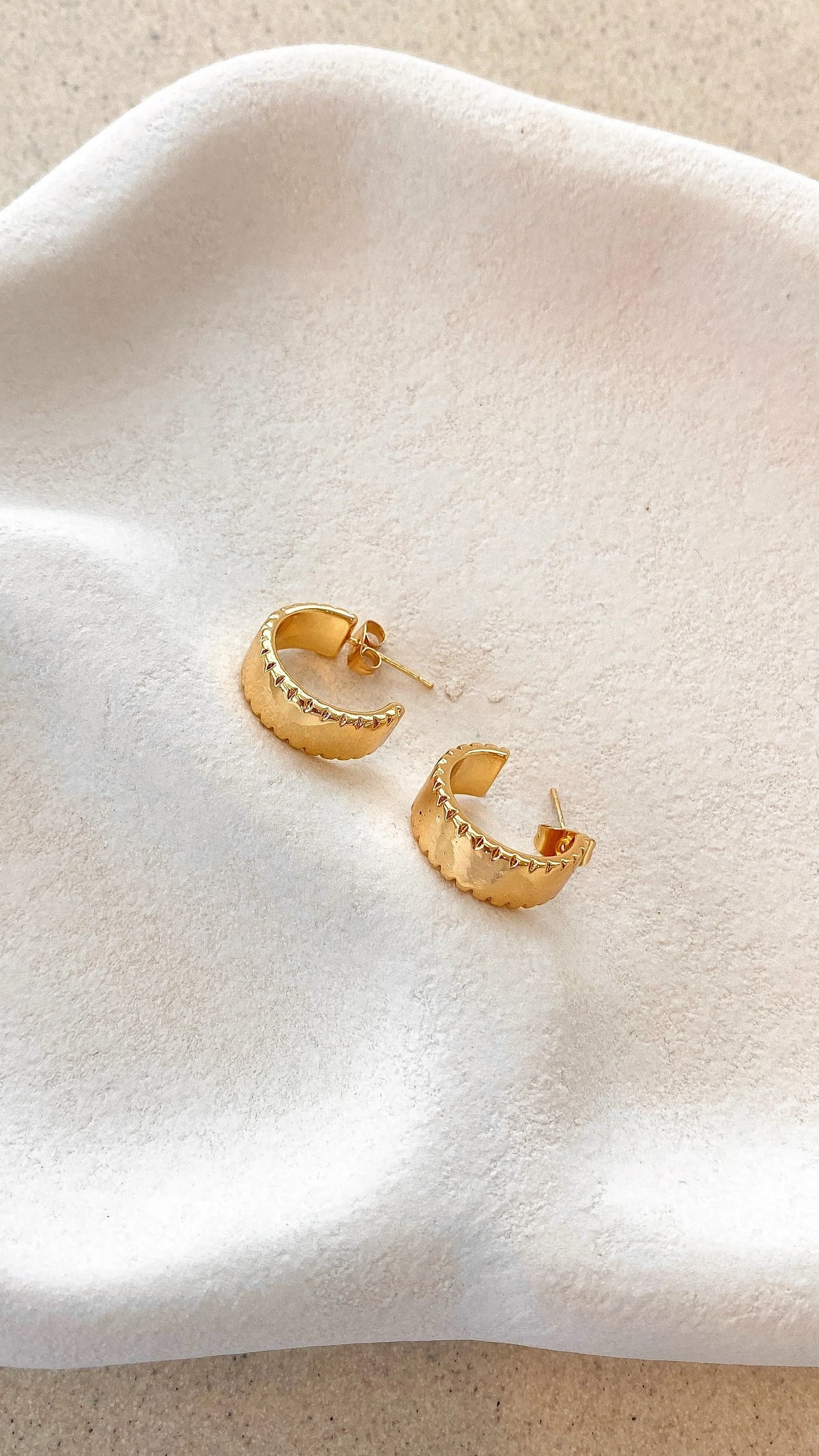 Silvia Earrings Gold