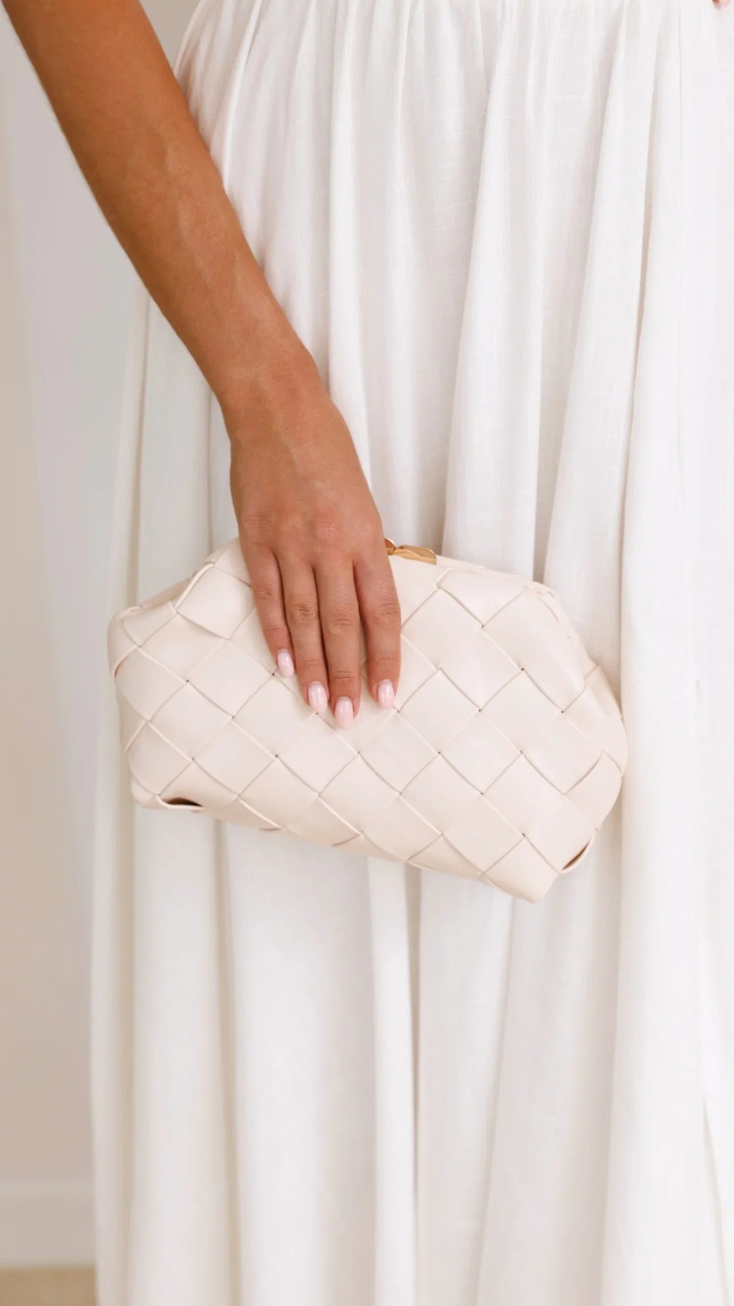 Vasanti Woven Clutch Beige