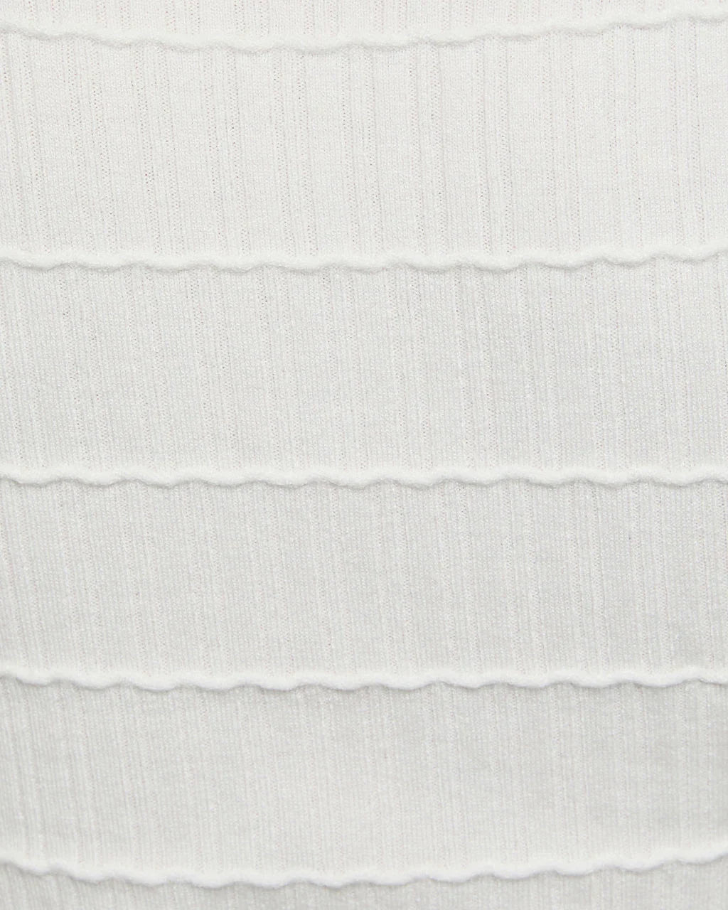Rhegen Ruffle Ribbed Top