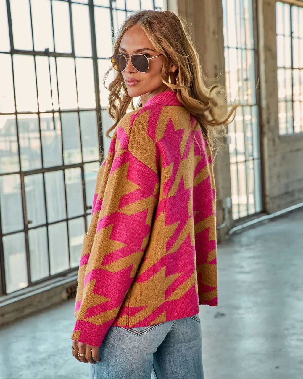 Karesti Oversized Houndstooth Sweater