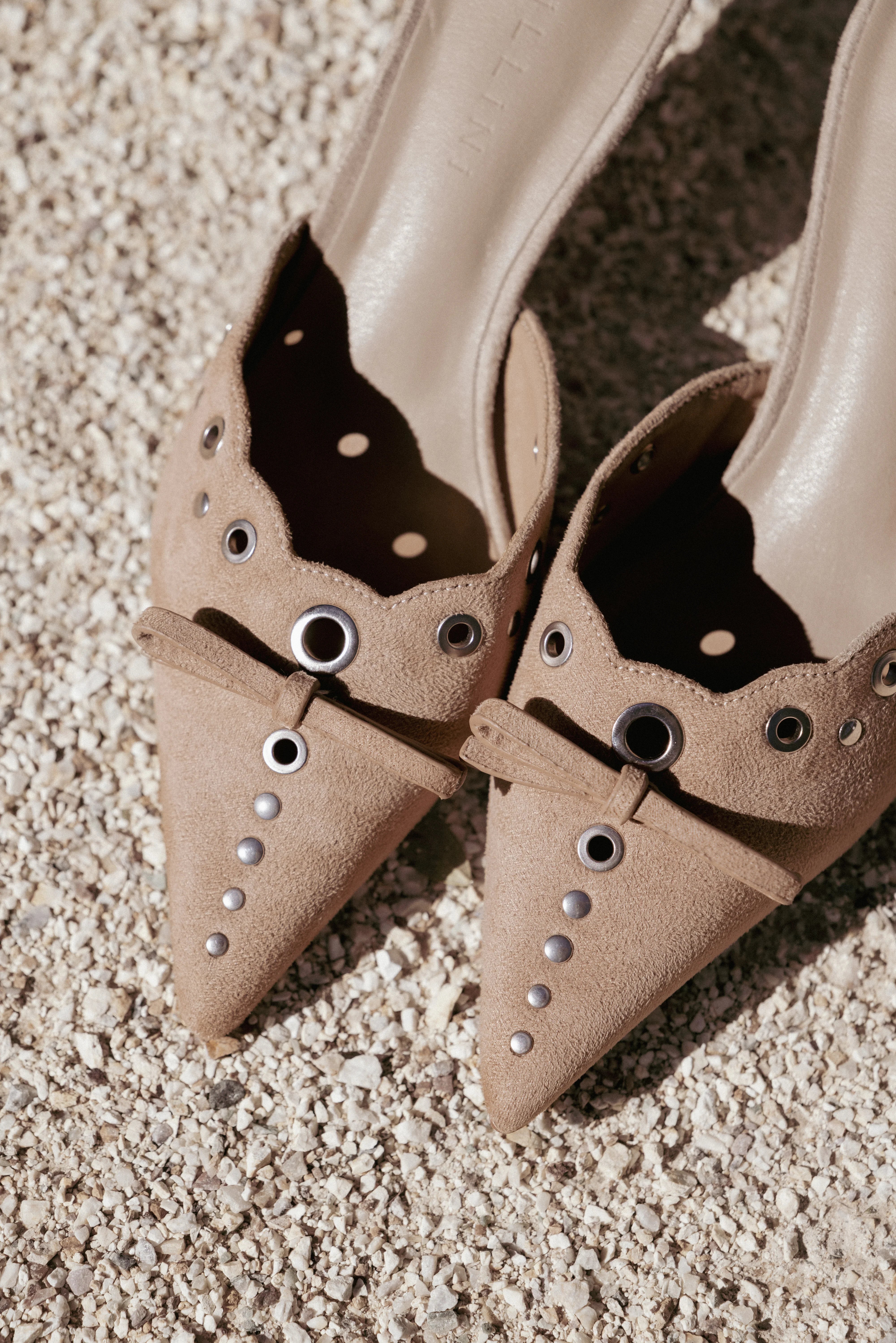 Elio Heels Camel Suede