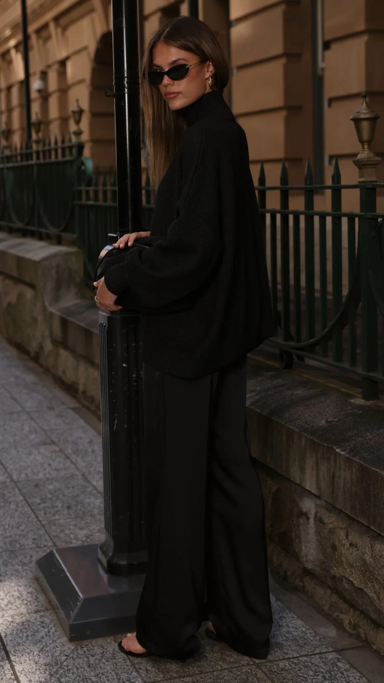 Harita Knitted Sweater Black