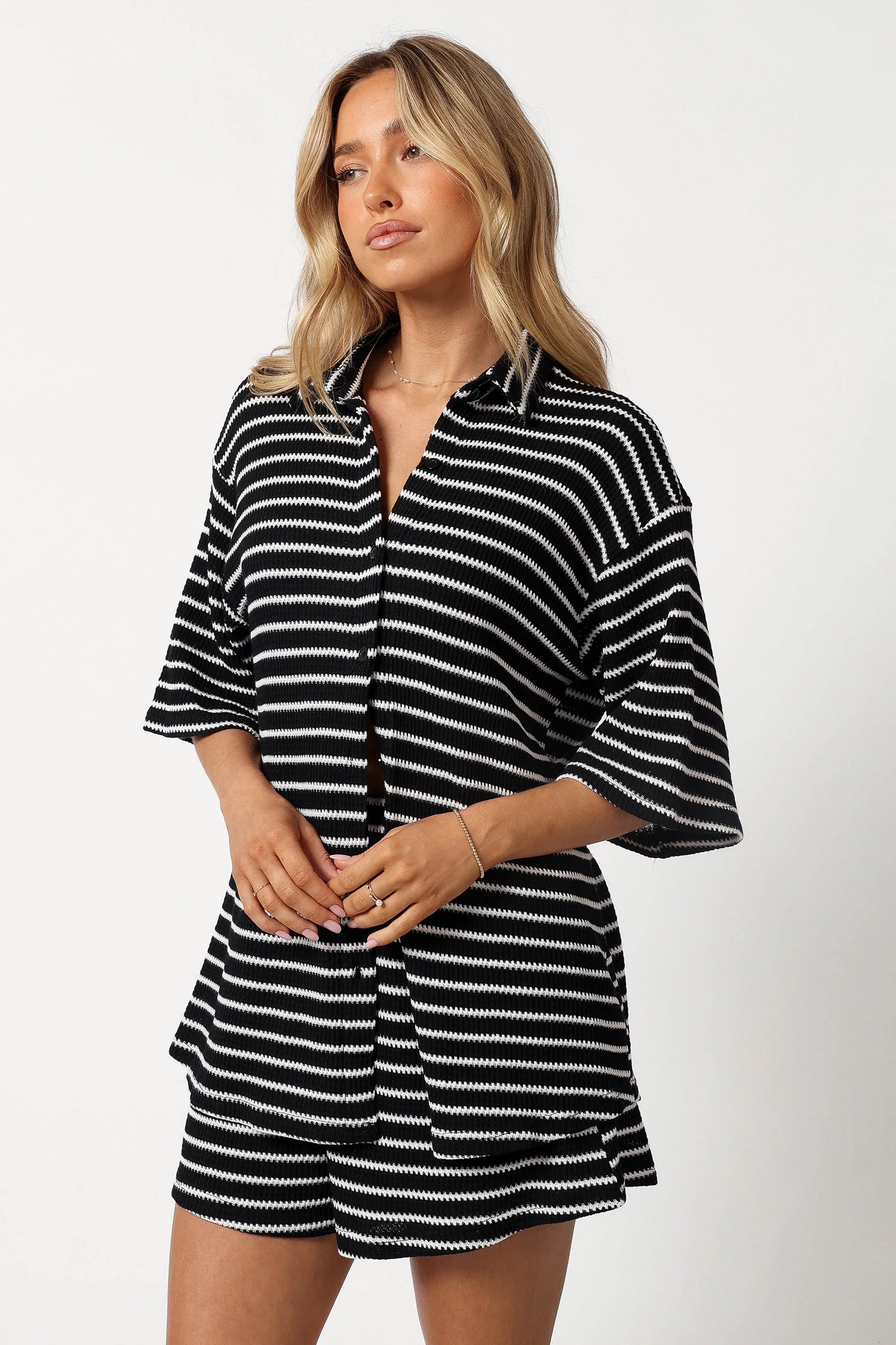 Linnea Short Set Black White