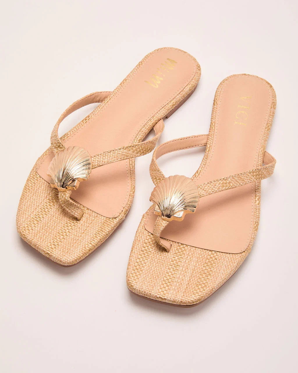 Tide Crush Raffia Seashell Charm Sandals