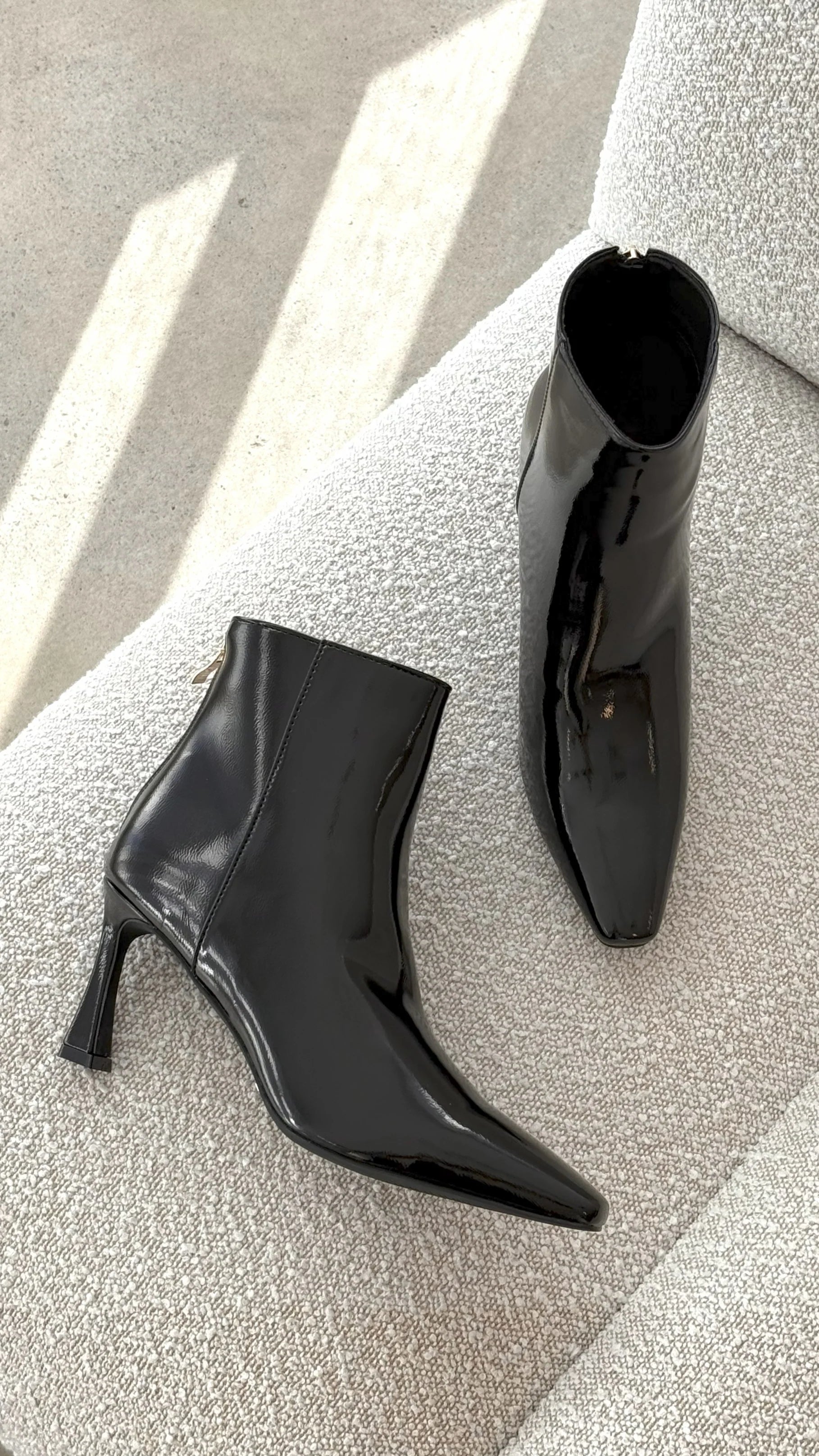 Scotty Boots Black Crinkle Patent