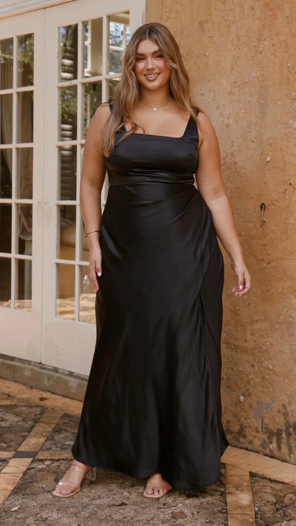 Alaria Maxi Dress Black