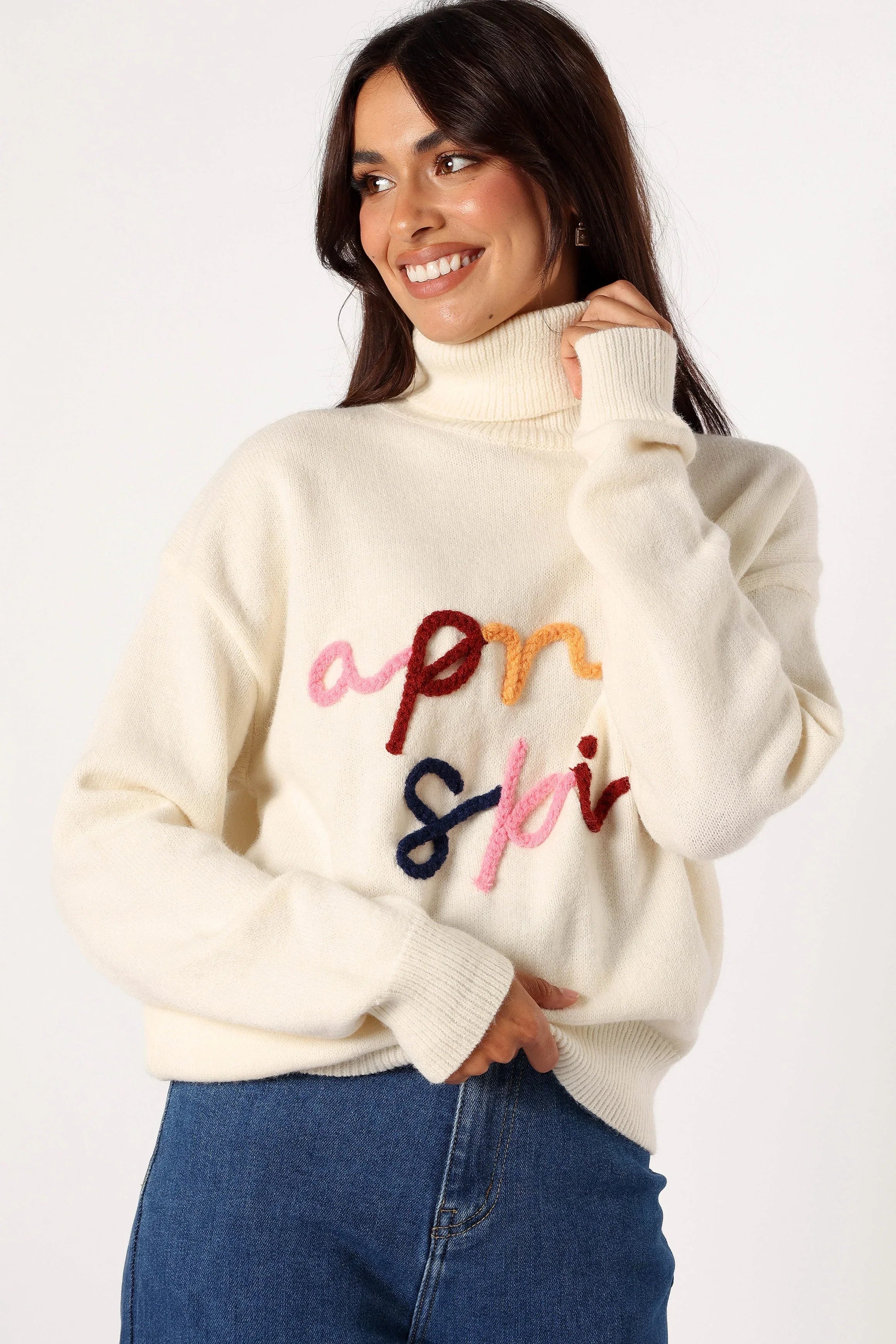Apres Ski Turtleneck Knit Sweater Off White