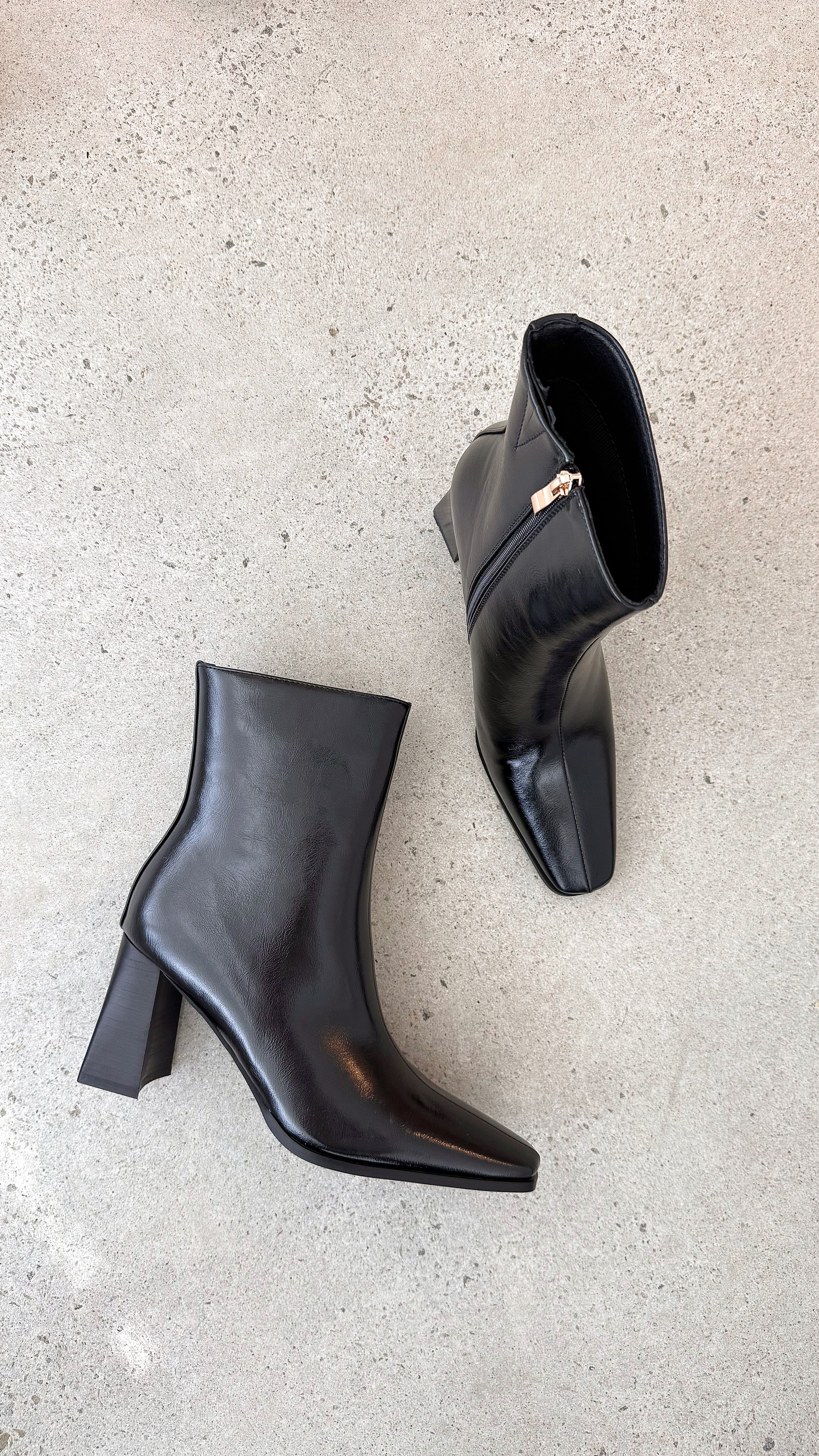 Wez Boots Black Shine