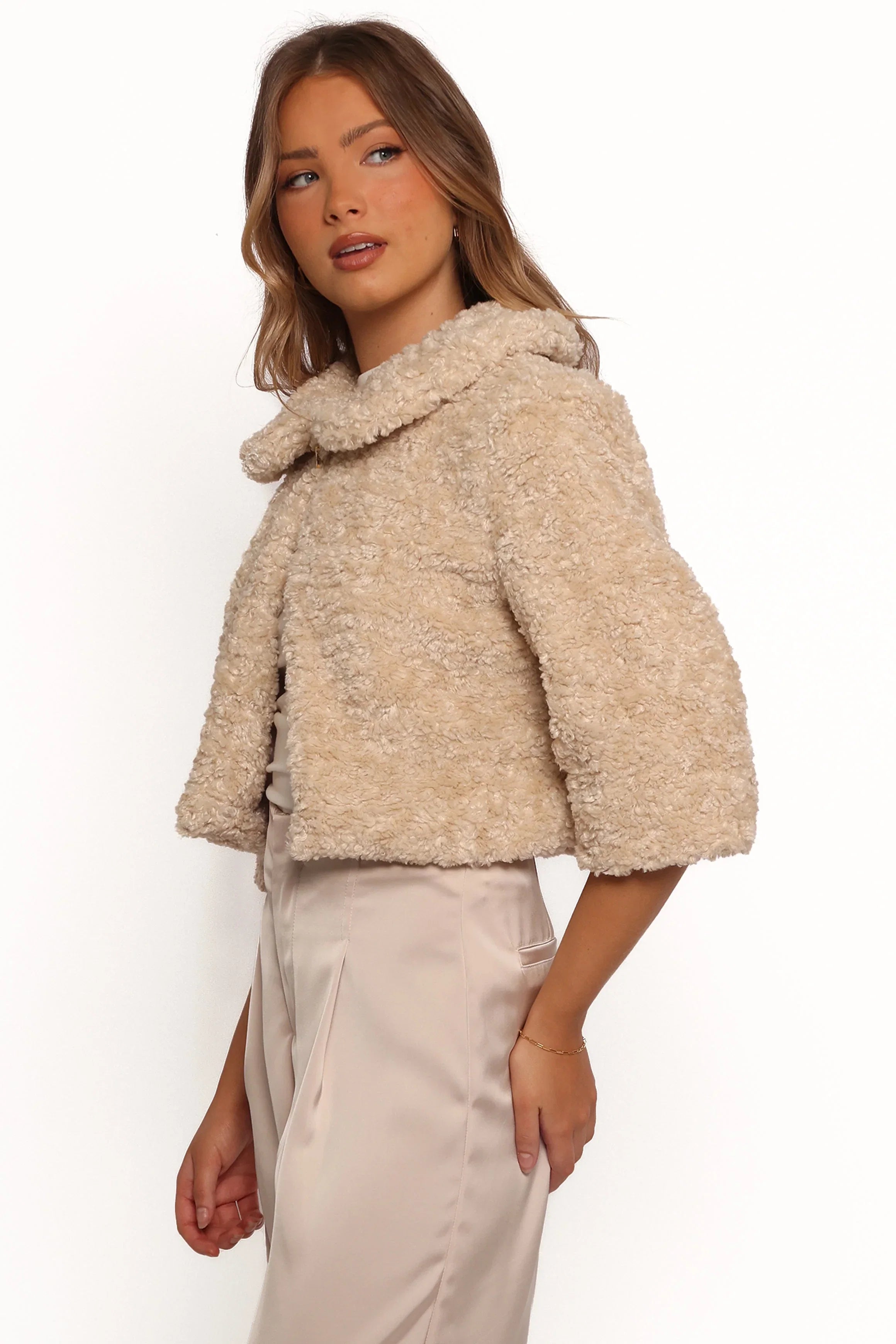 Lucie Faux Fur Crop Jacket Cream