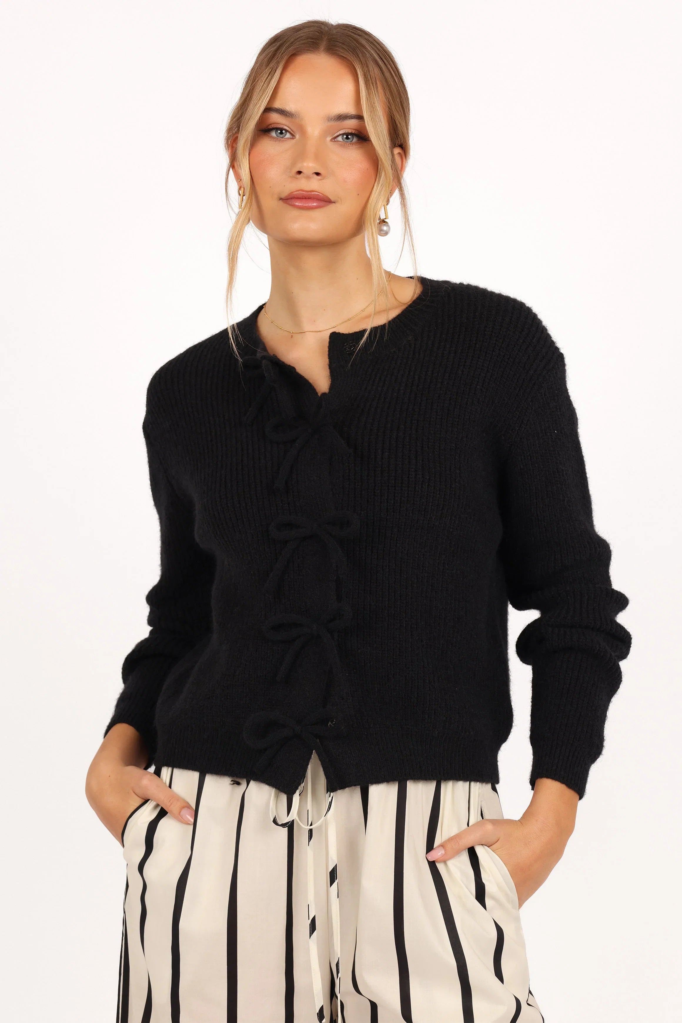 Wilde Bow Front Cardigan Black