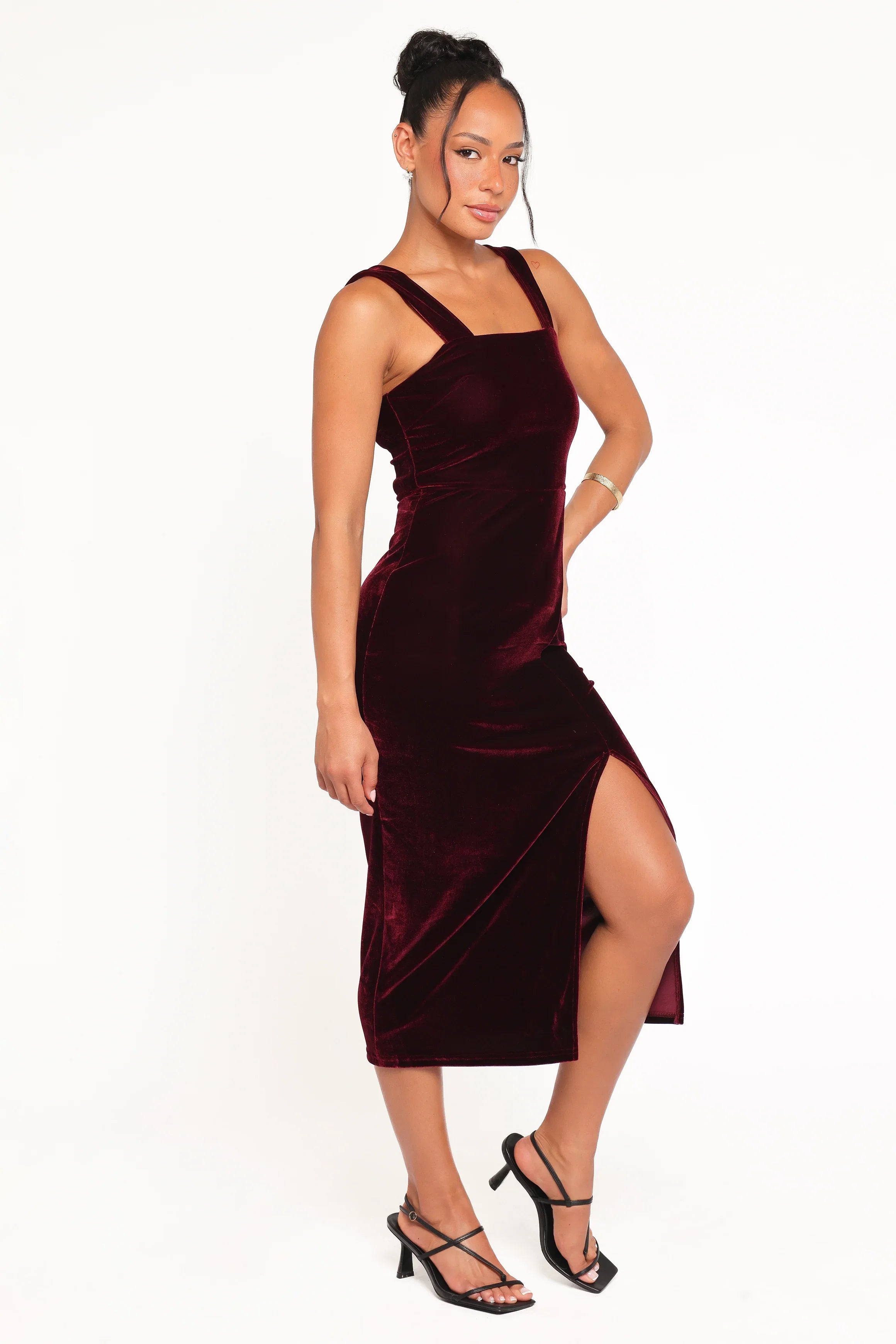 Hyatt Velvet Dress Burgundy