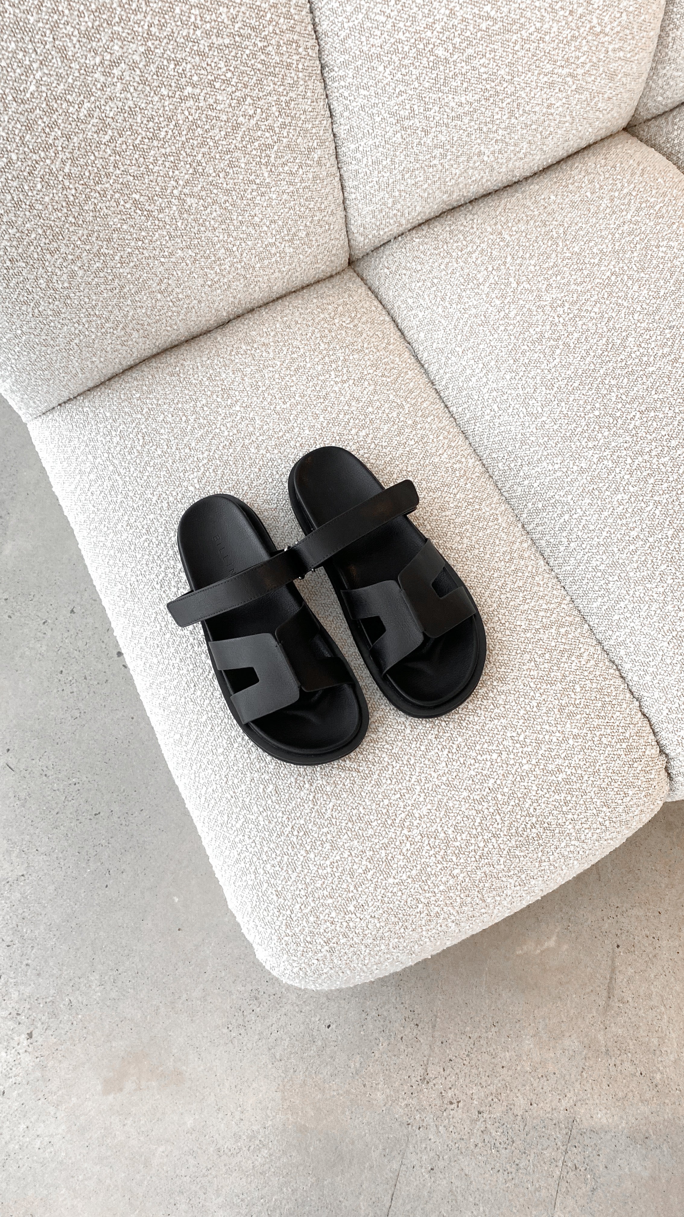 Theon Slides Black