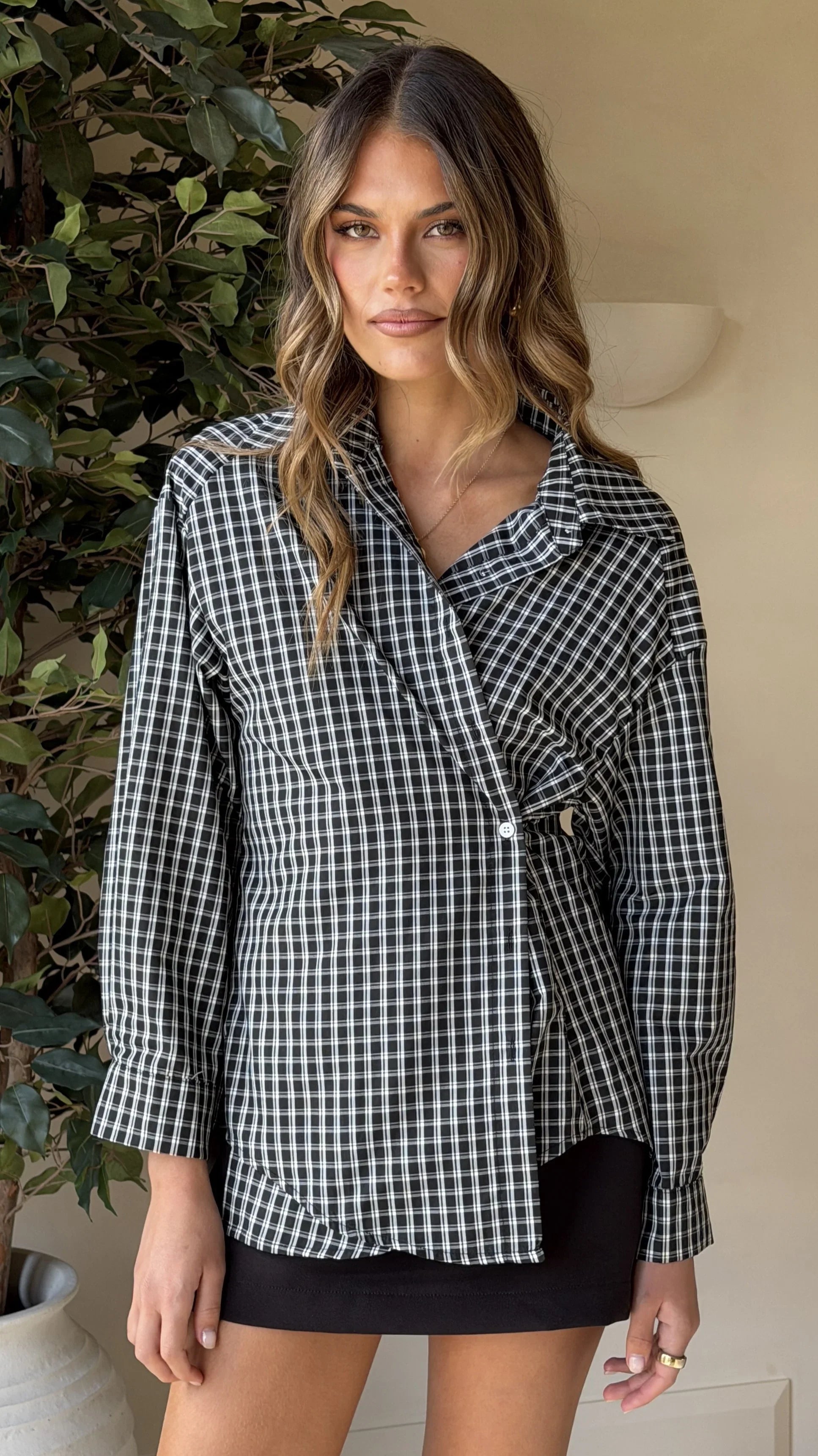Valia Asymmetrical Button Up Shirt Black White Plaid