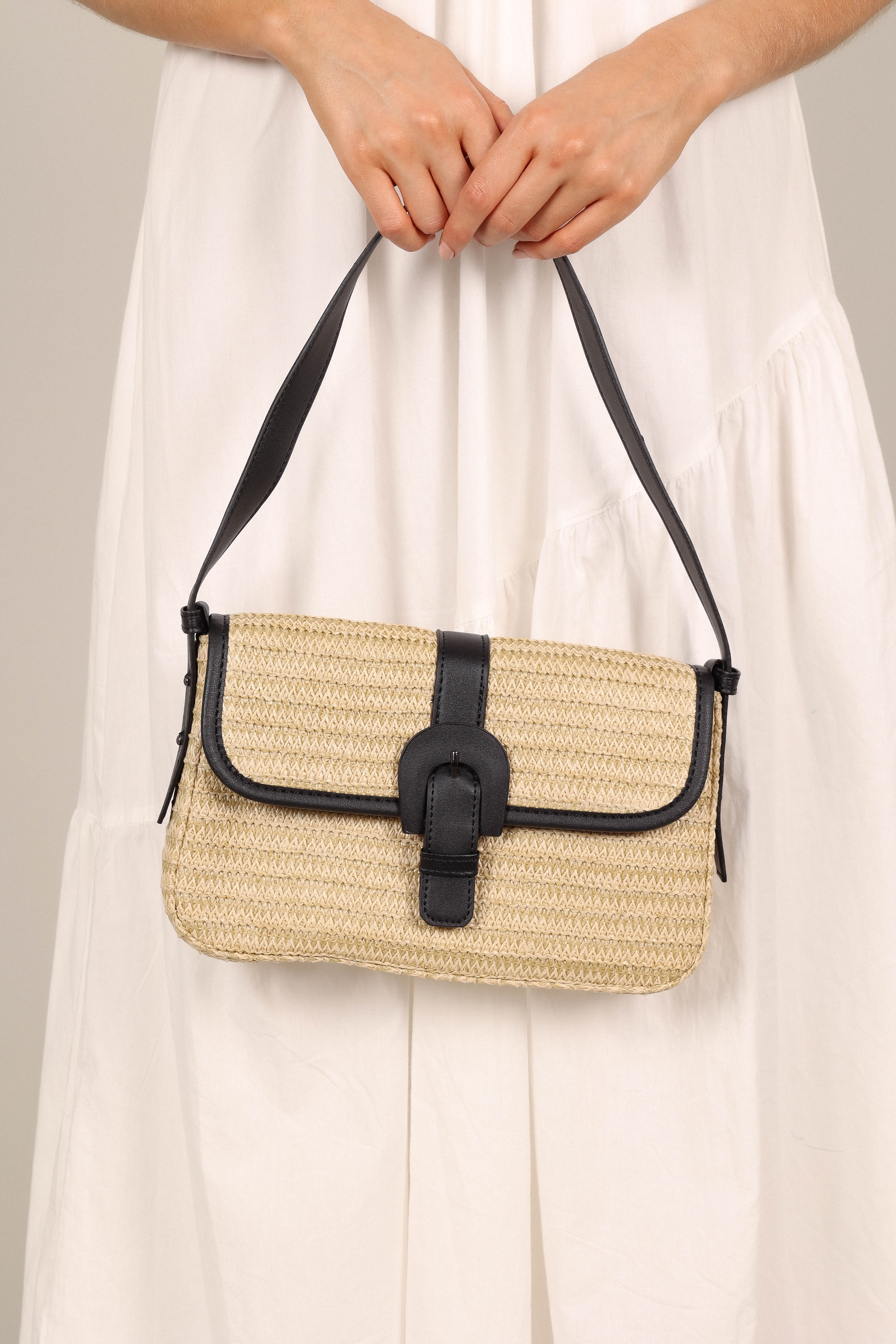 Dovie Straw Shoulder Bag Natural Black