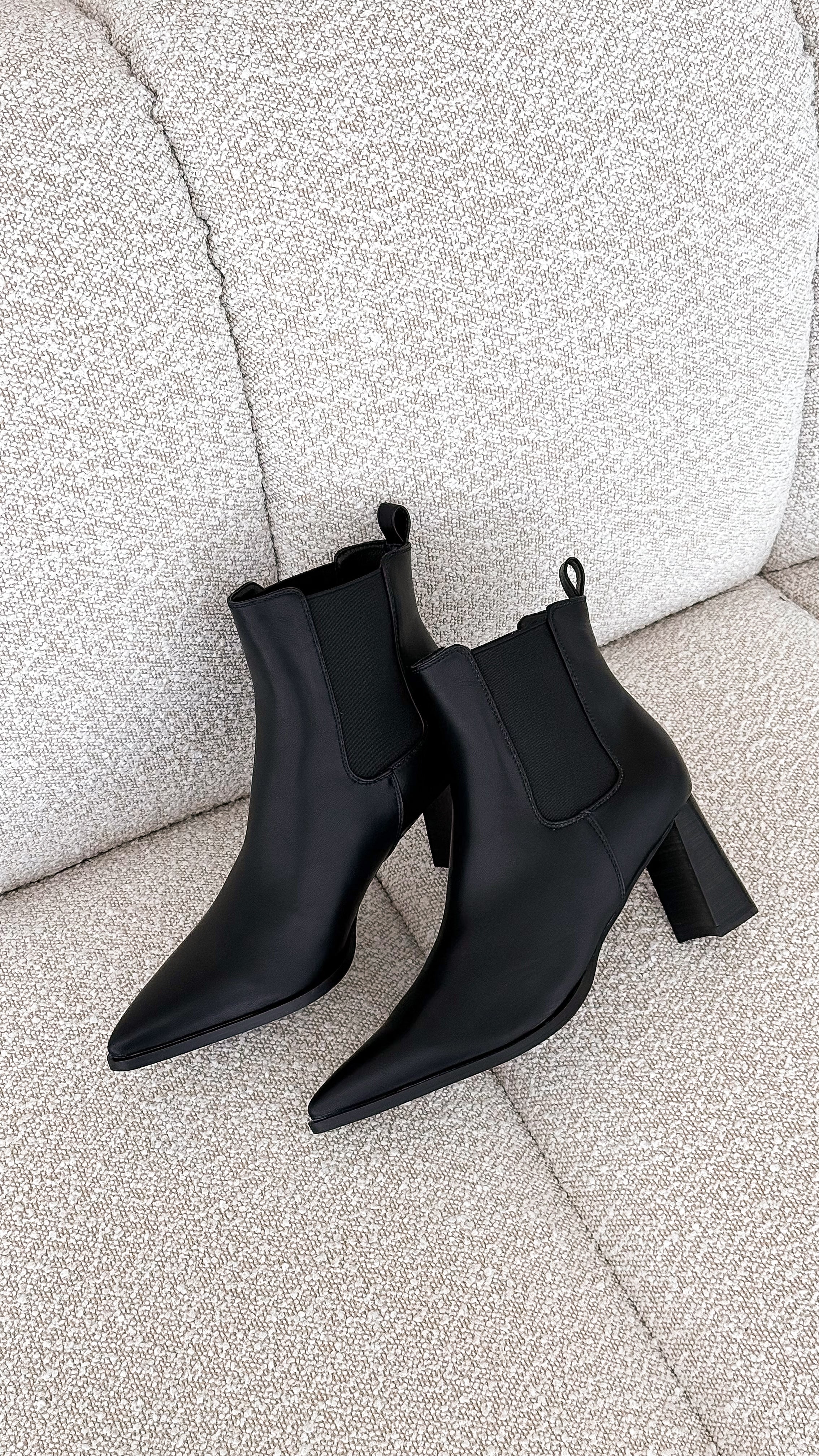 Umiko Boots Black