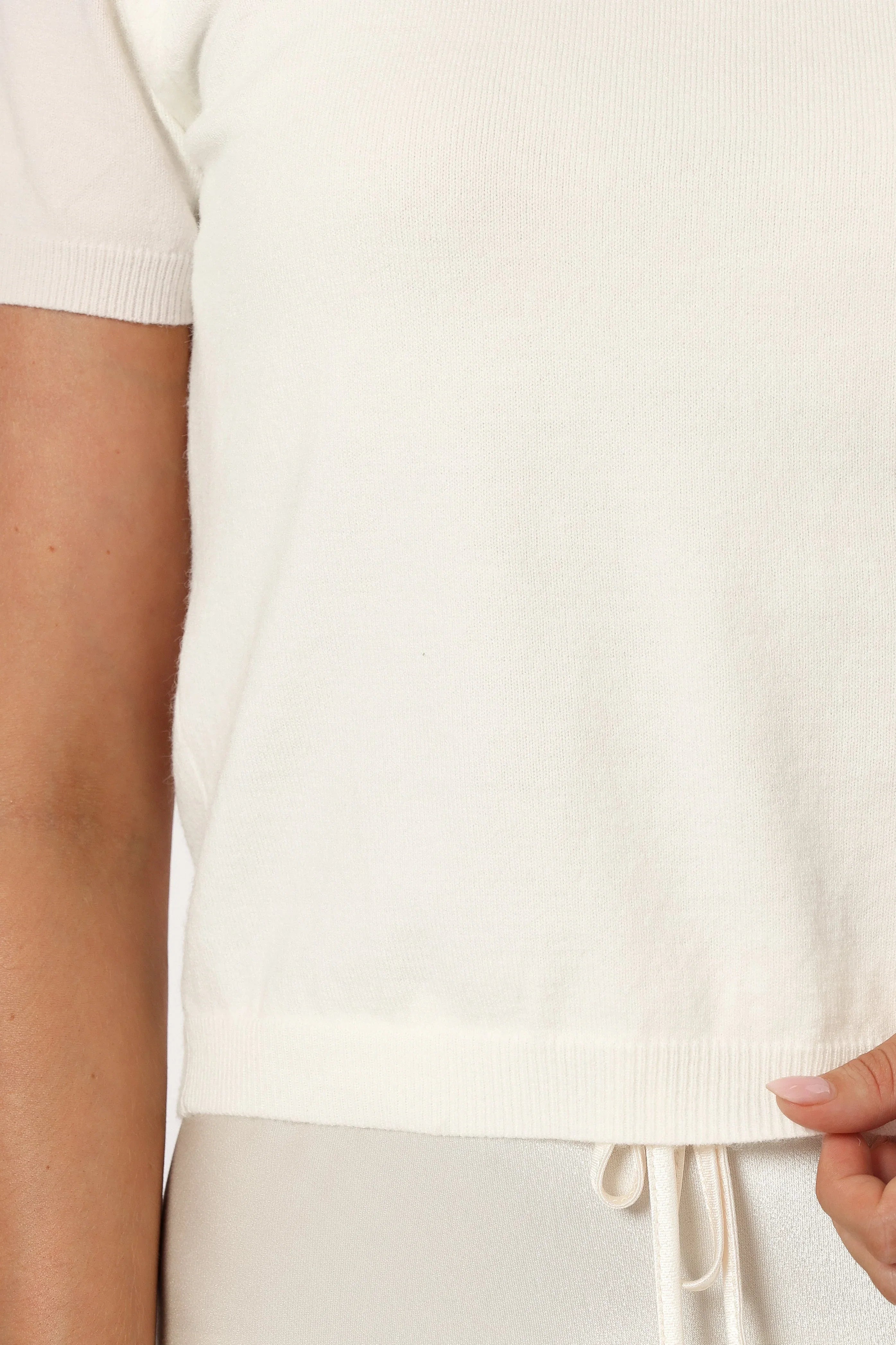 Shannon Bow Top Off White