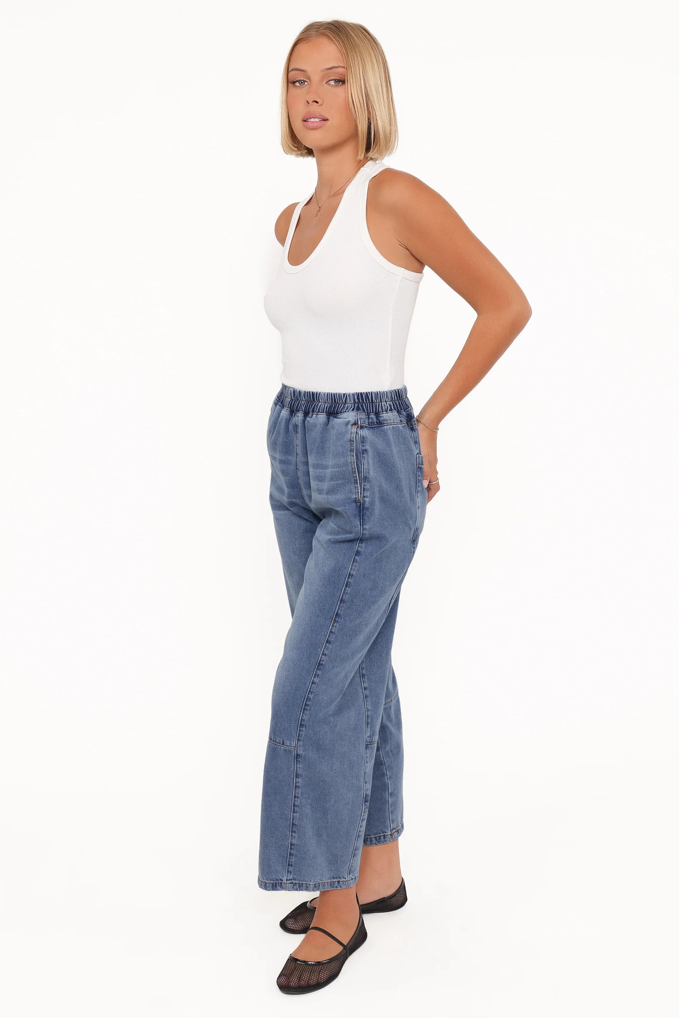 Sophie Cropped Barrel Jean Medium Wash