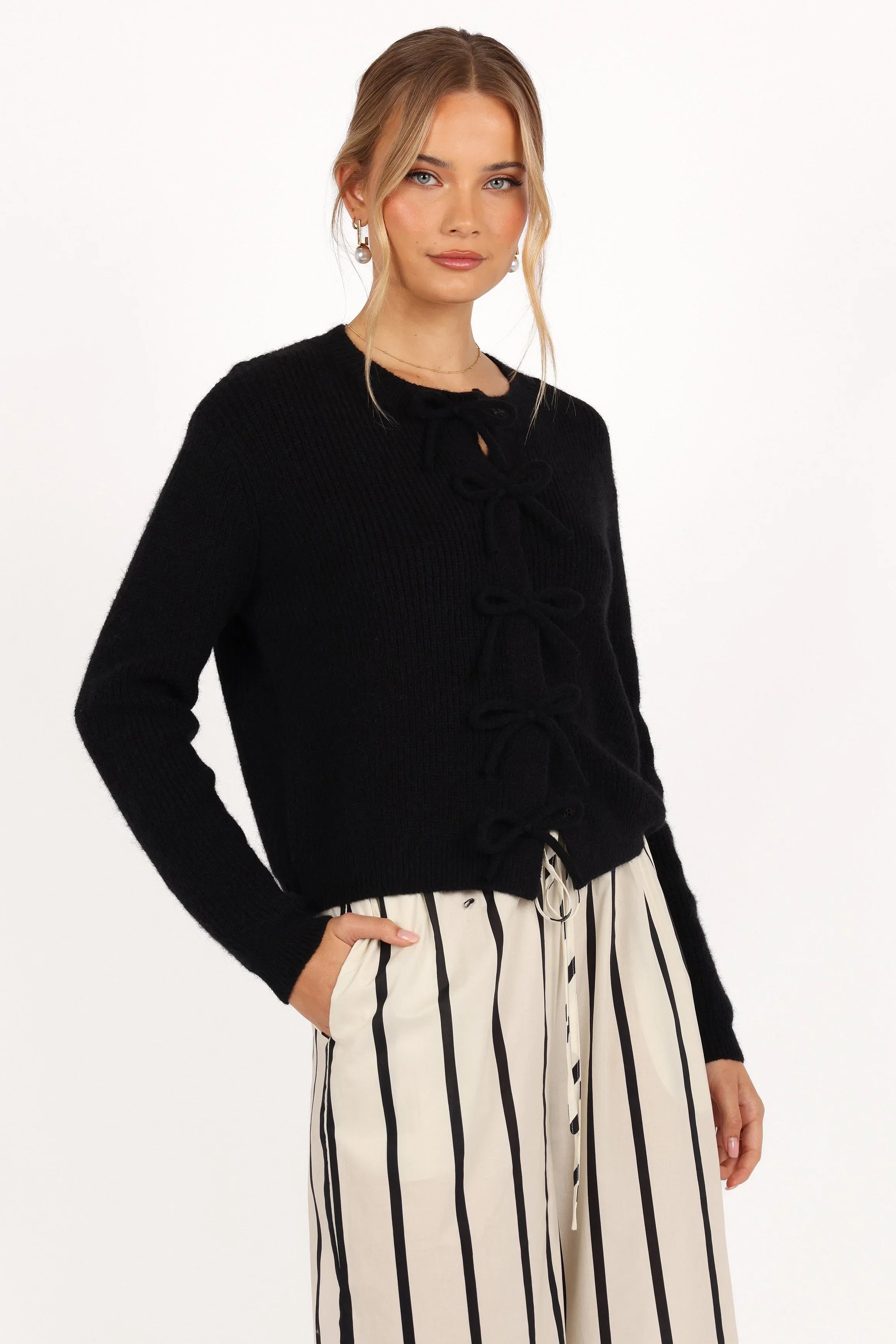 Wilde Bow Front Cardigan Black