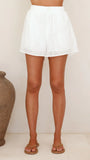 Arna Shorts White