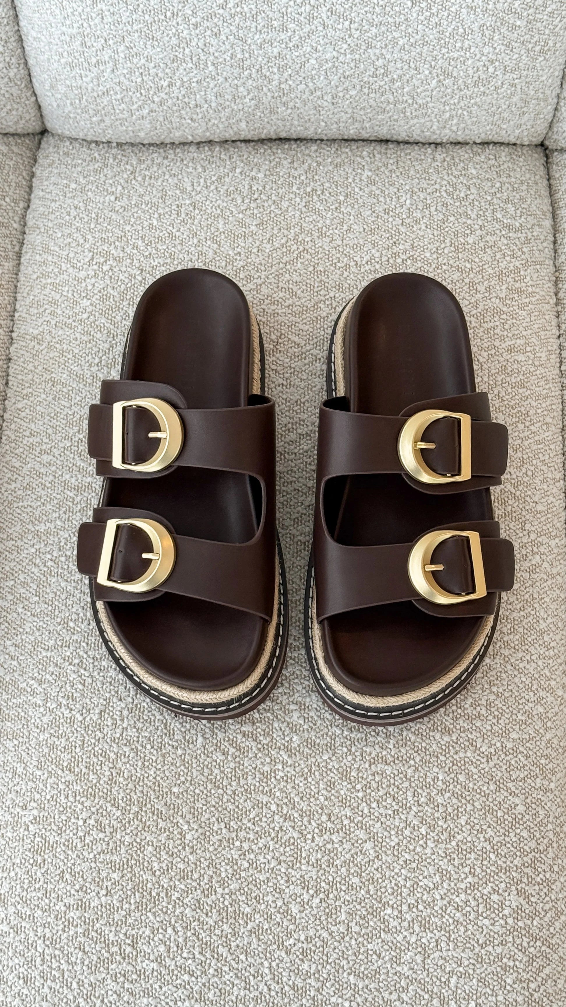 Anora Slide Chocolate