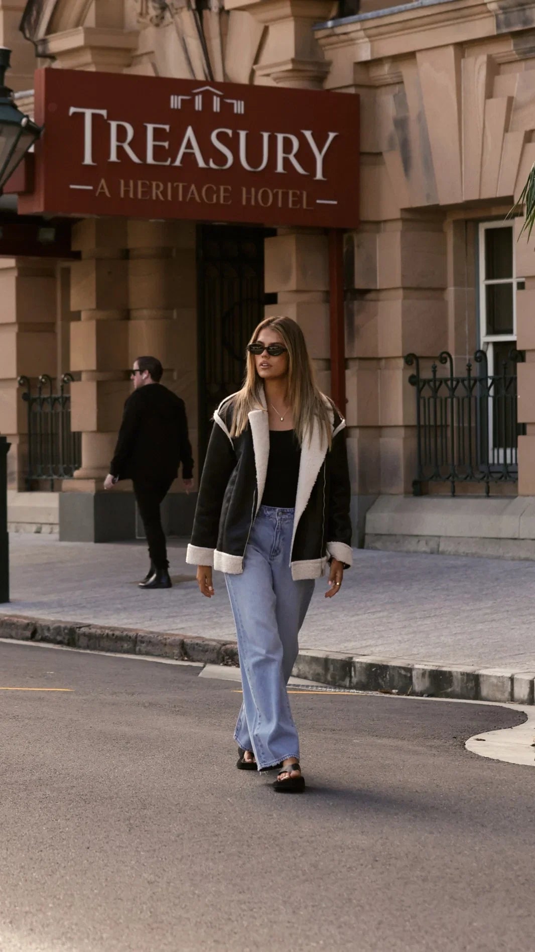 London Oversized Biker Black