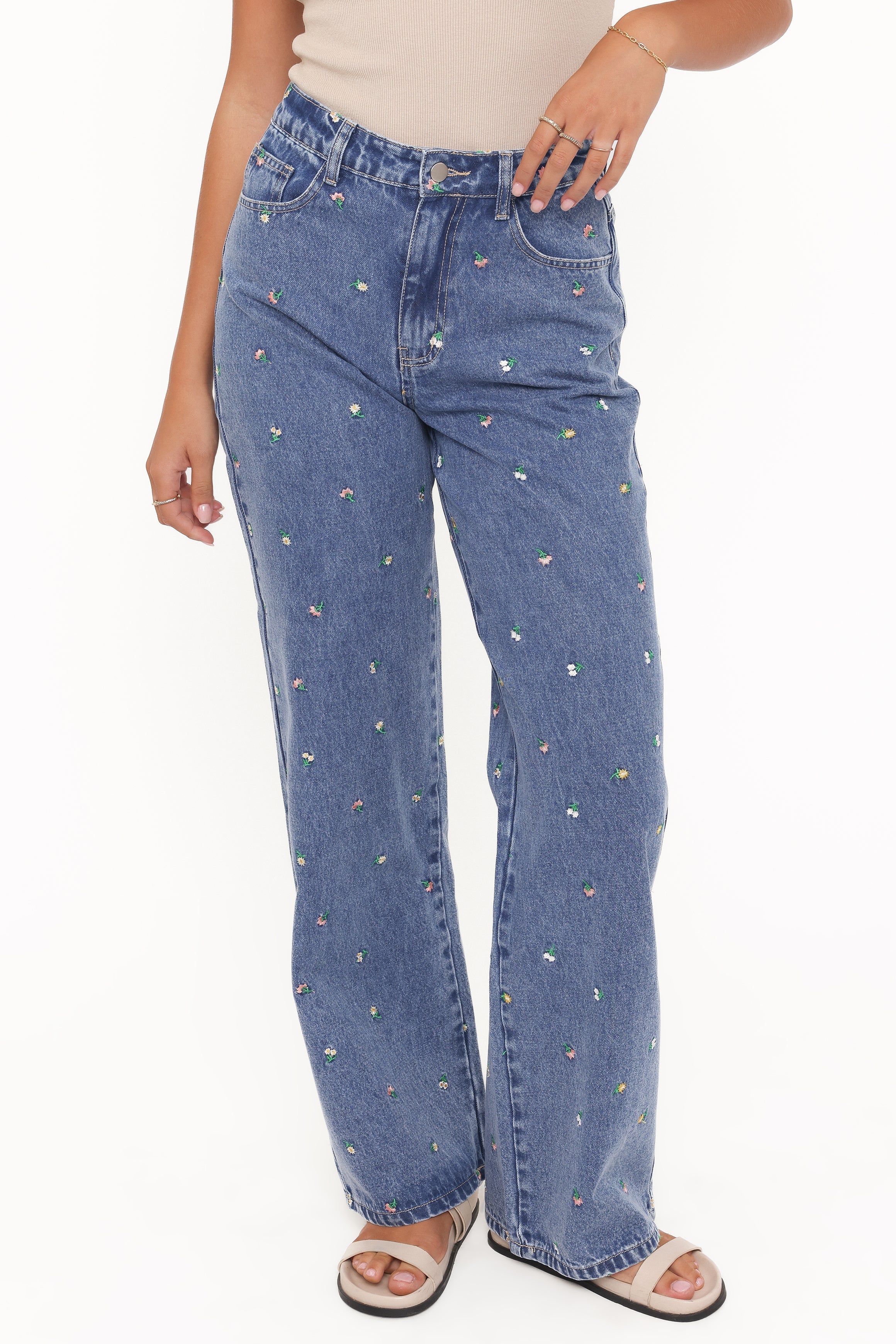 Kendall Straight Leg Jeans Embroidery Medium Wash
