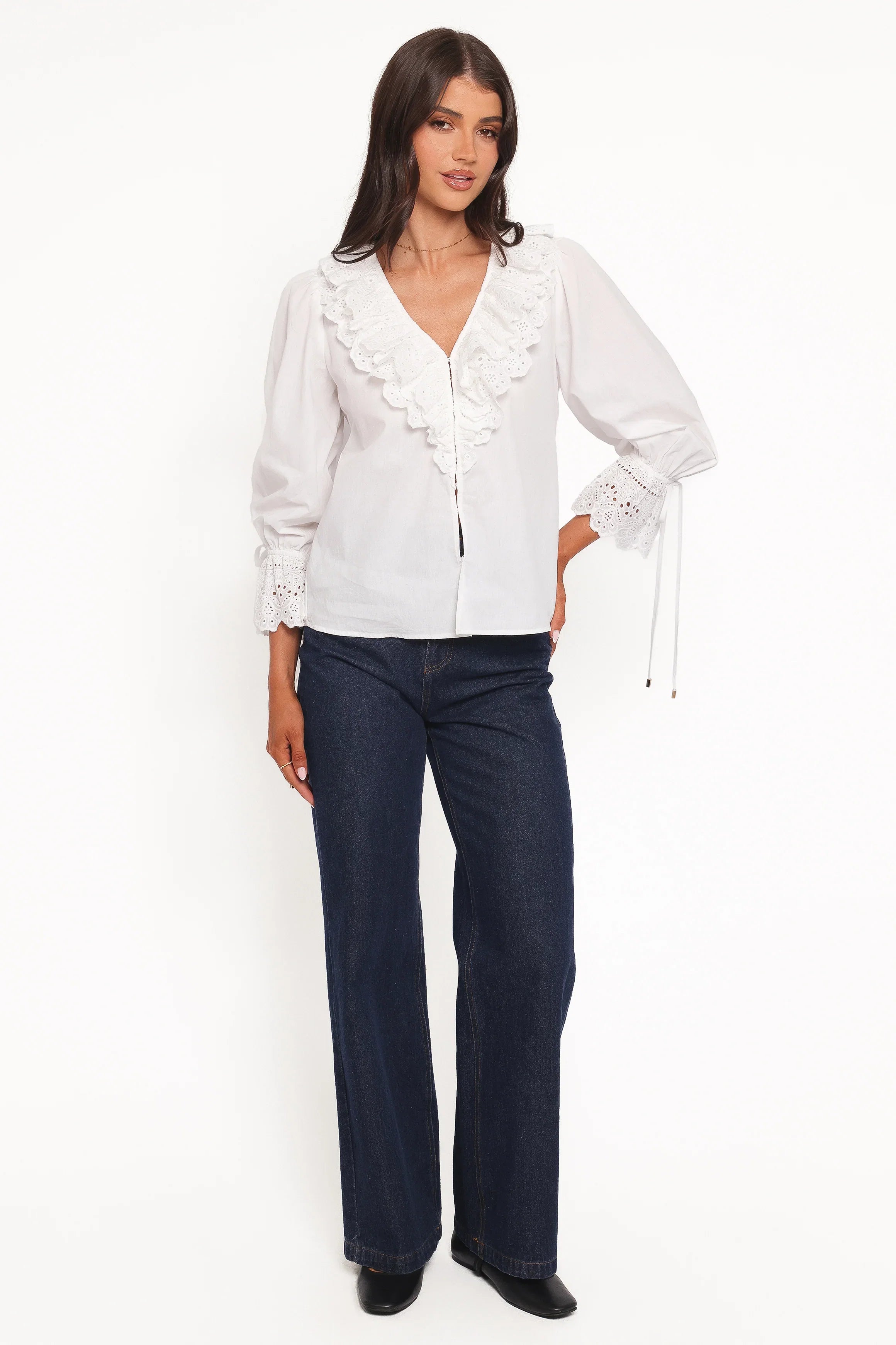 Aelwen Ruffle Blouse White Embroidery