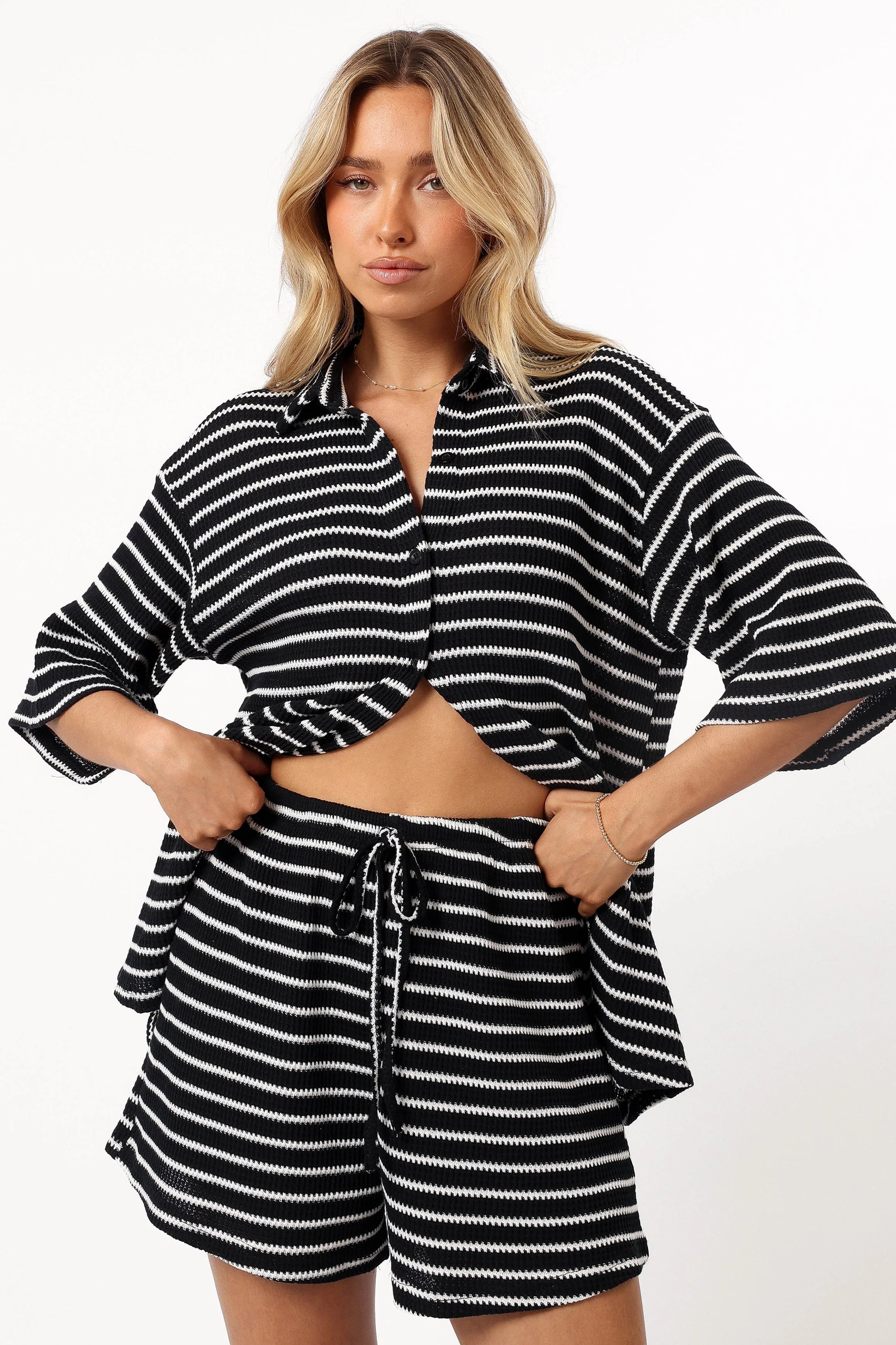 Linnea Short Set Black White