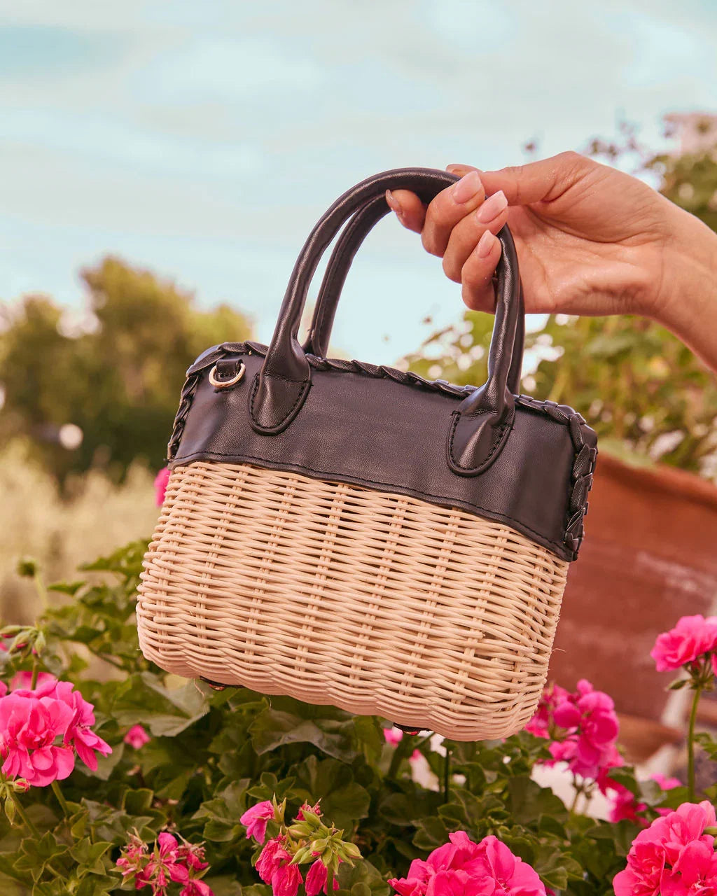 Sunelle Straw Basket Color Block Handbag