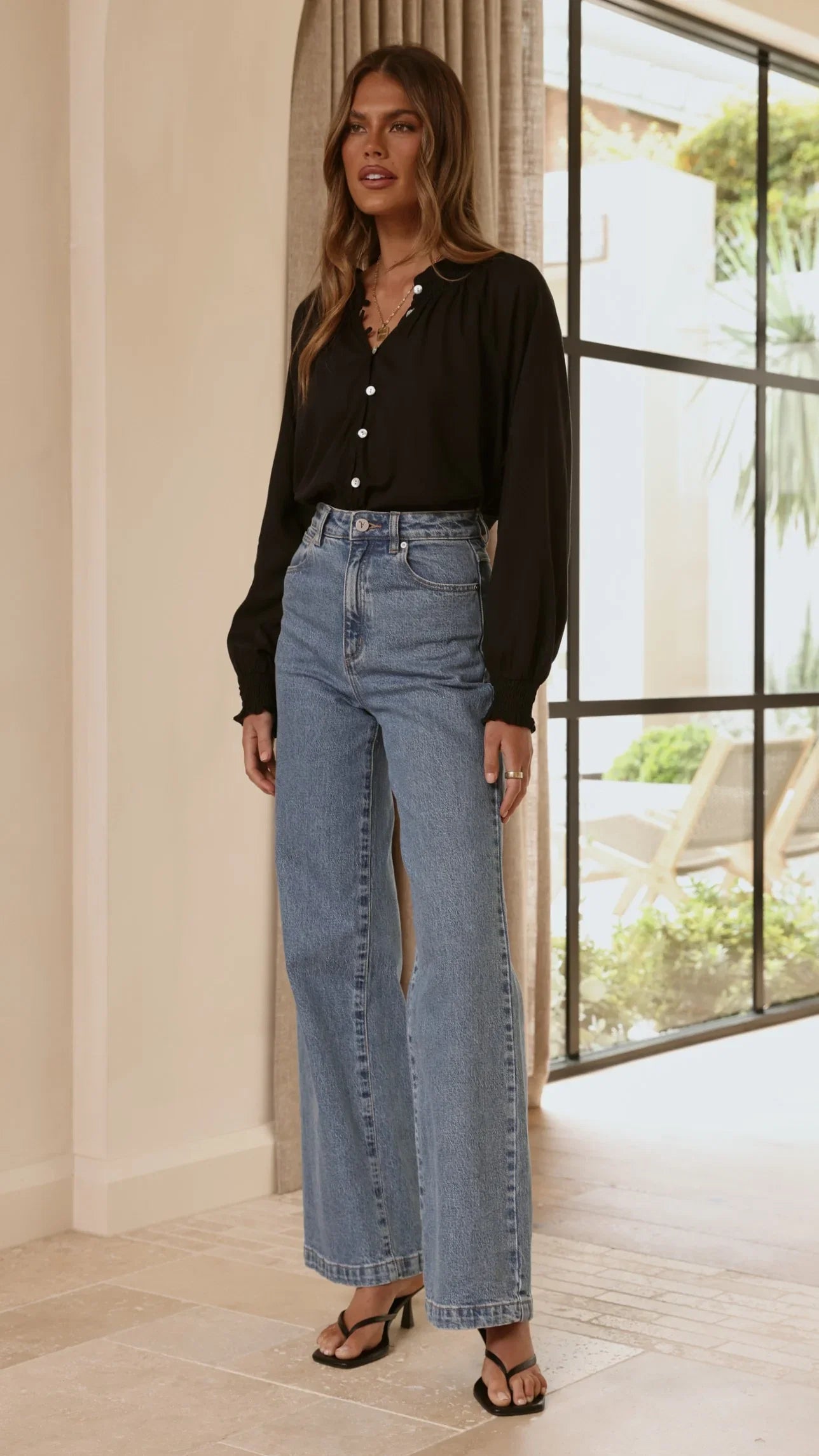 Solana Top Black