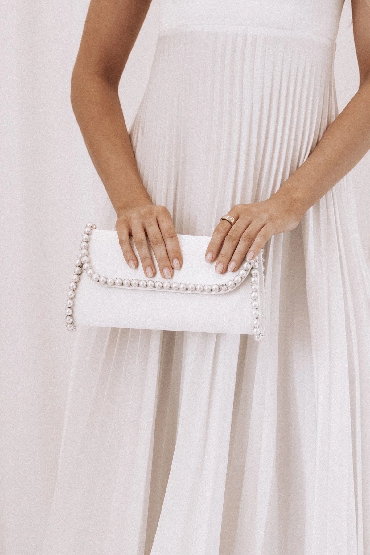 Allegra Pearl Handbag White