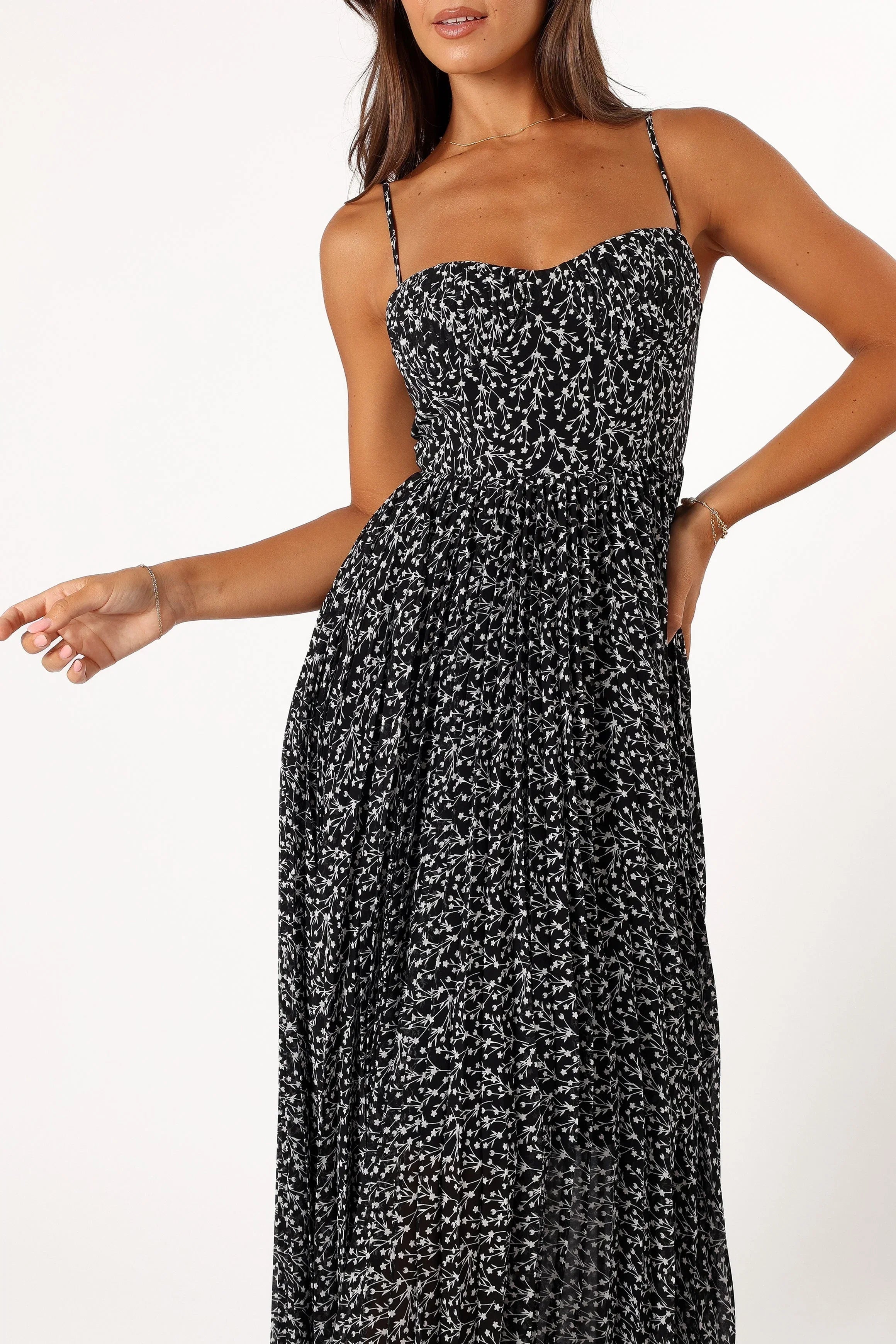 Achanti Pleated Maxi Dress Black Floral