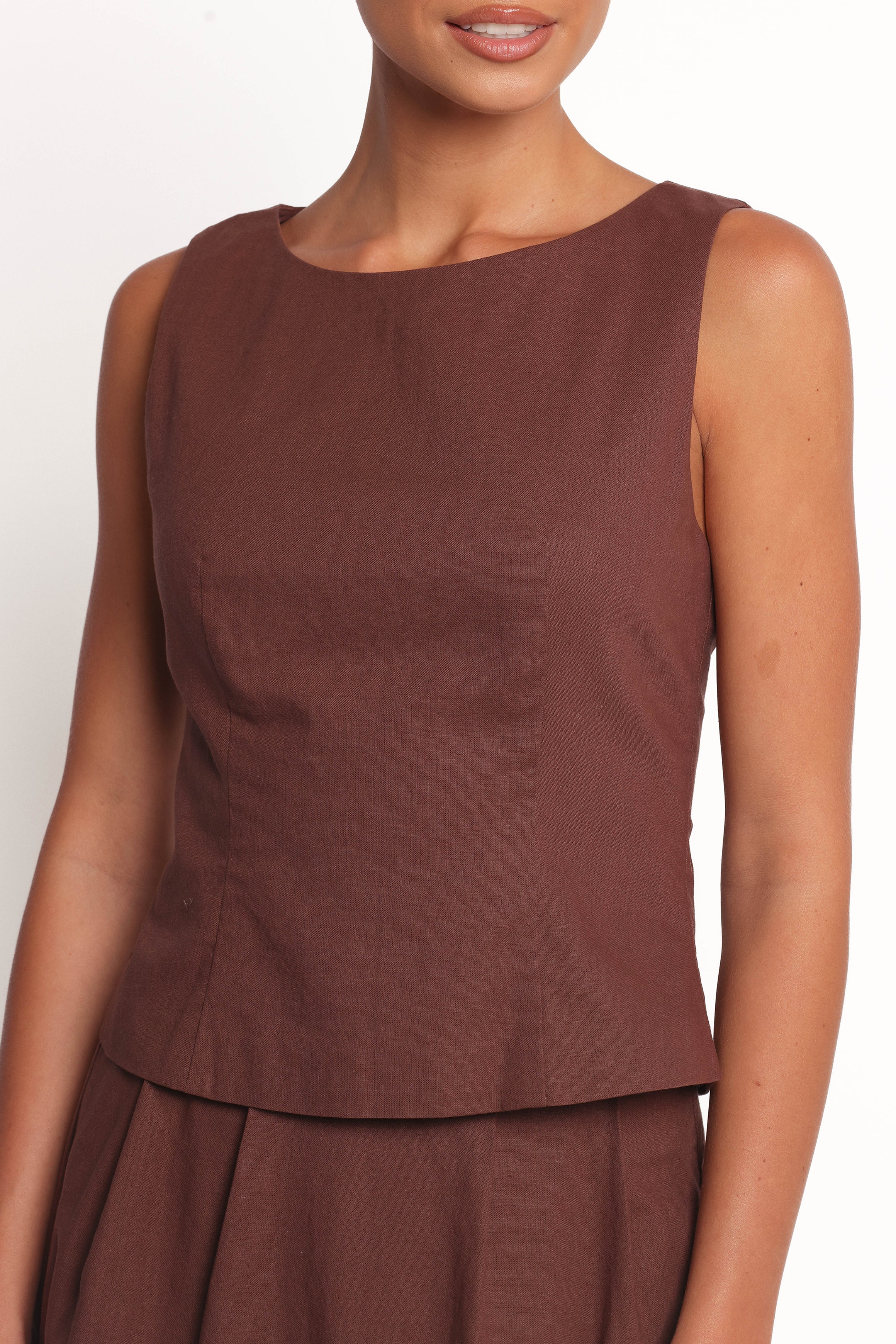 Chiaro Shell Top Brown
