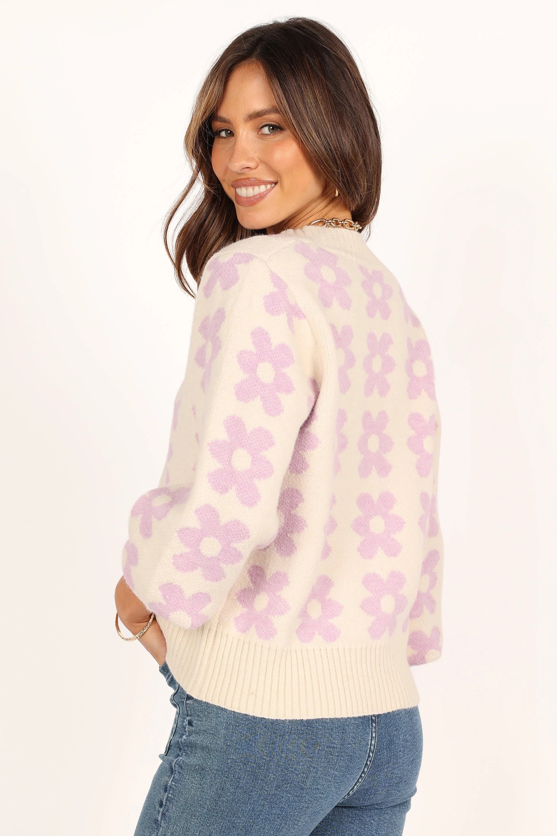 Remi Vneck Flower Knit Sweater Lilac