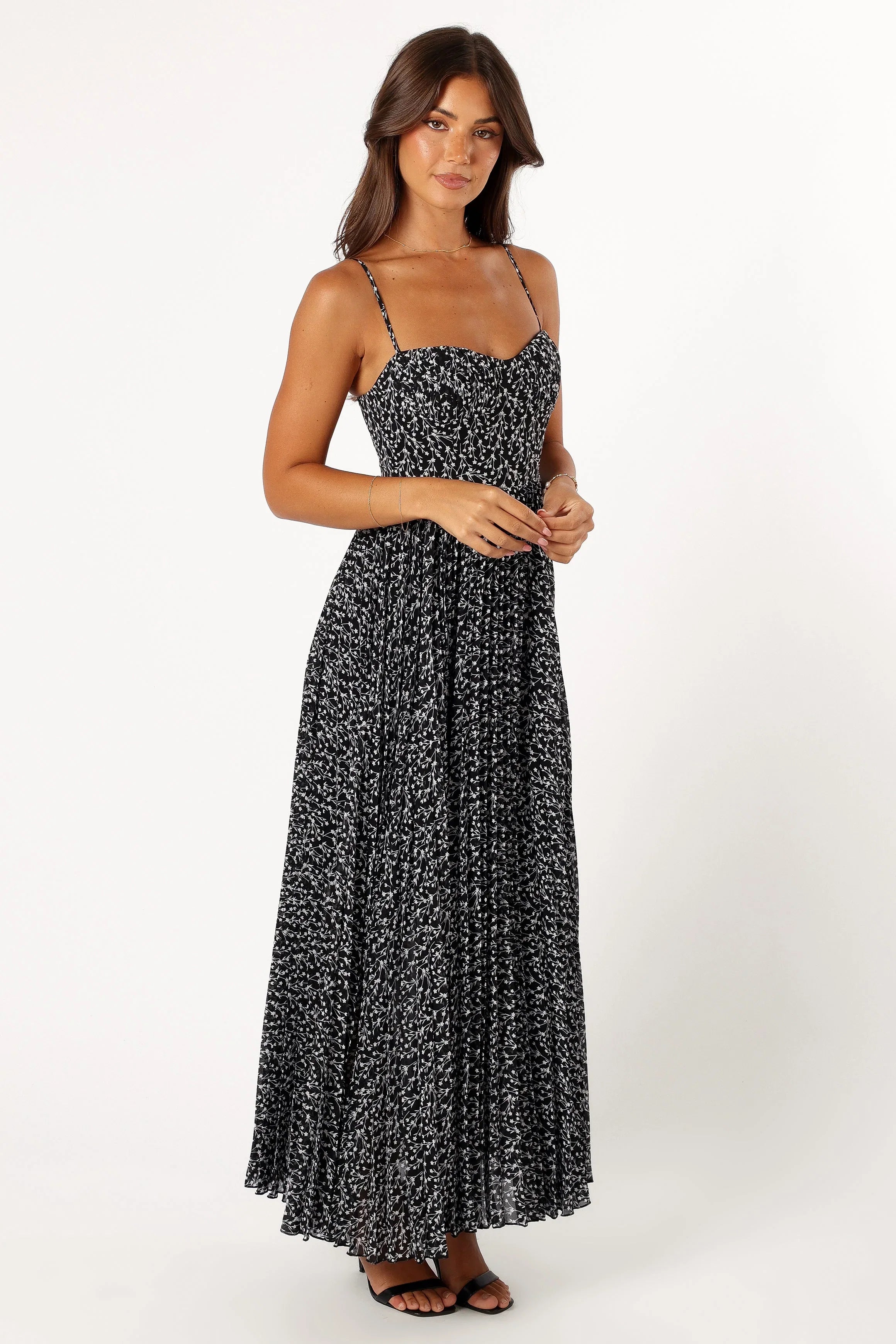 Achanti Pleated Maxi Dress Black Floral