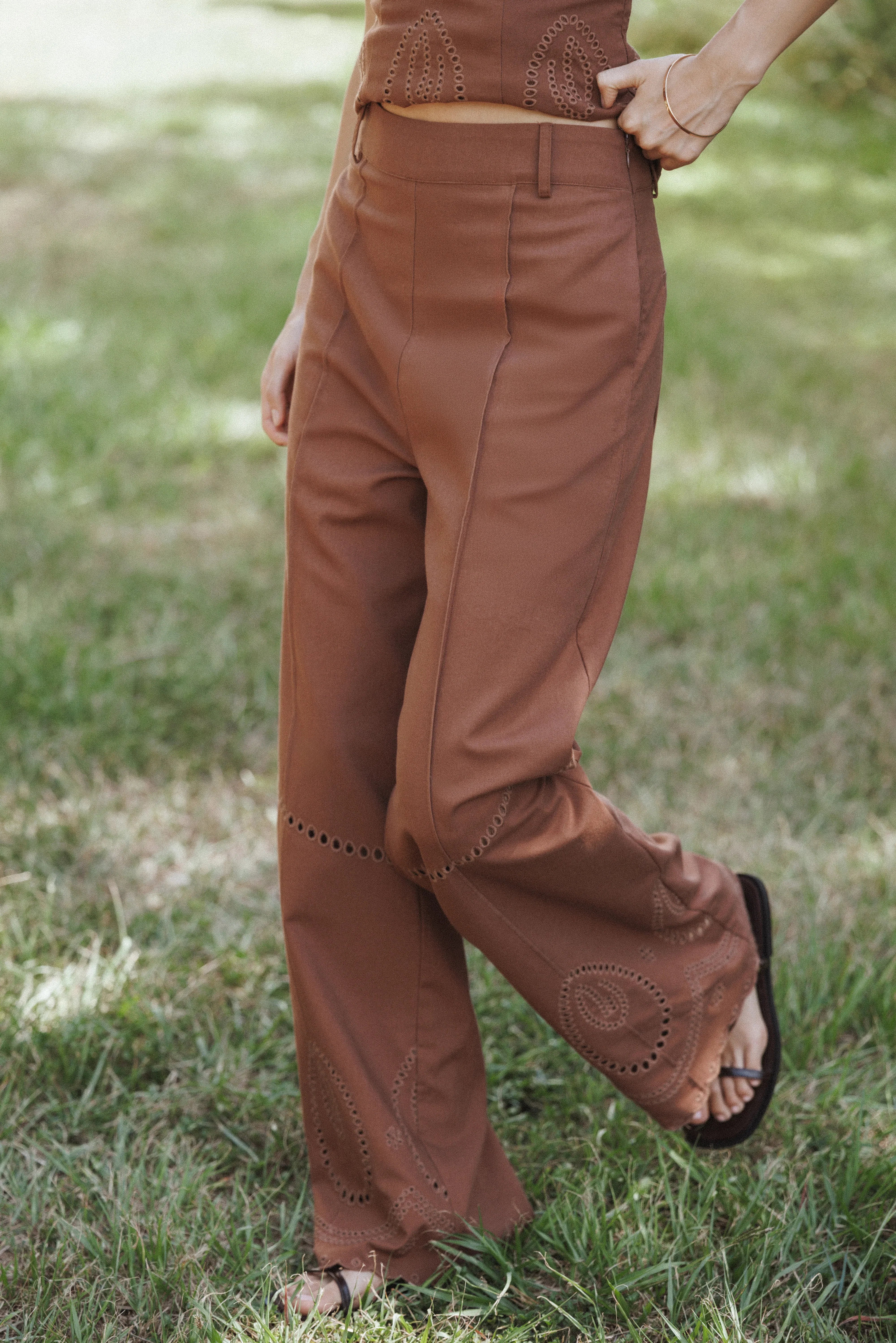 Dalia Eyelet Pant Brown