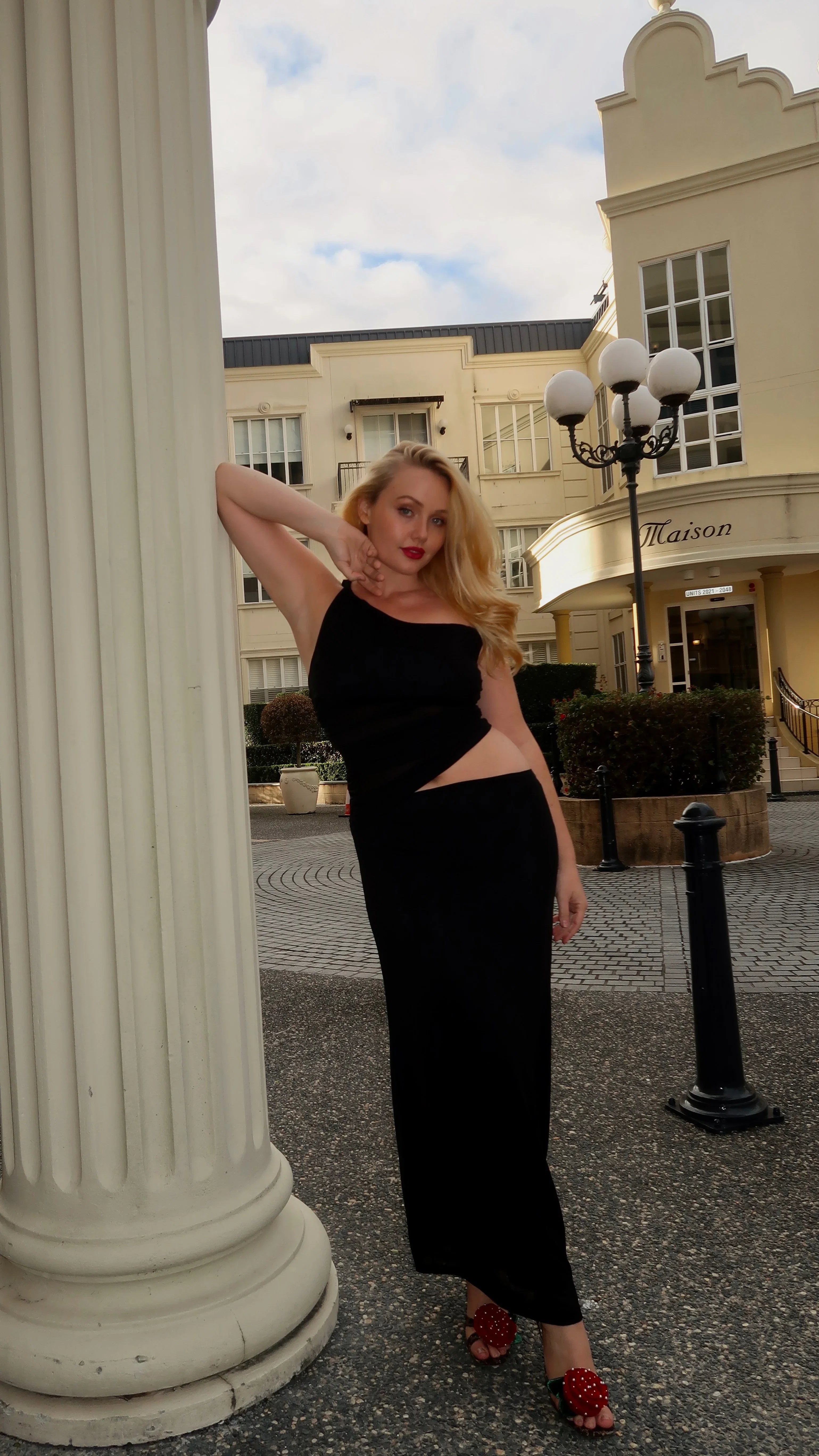 Iantha Maxi Dress Black