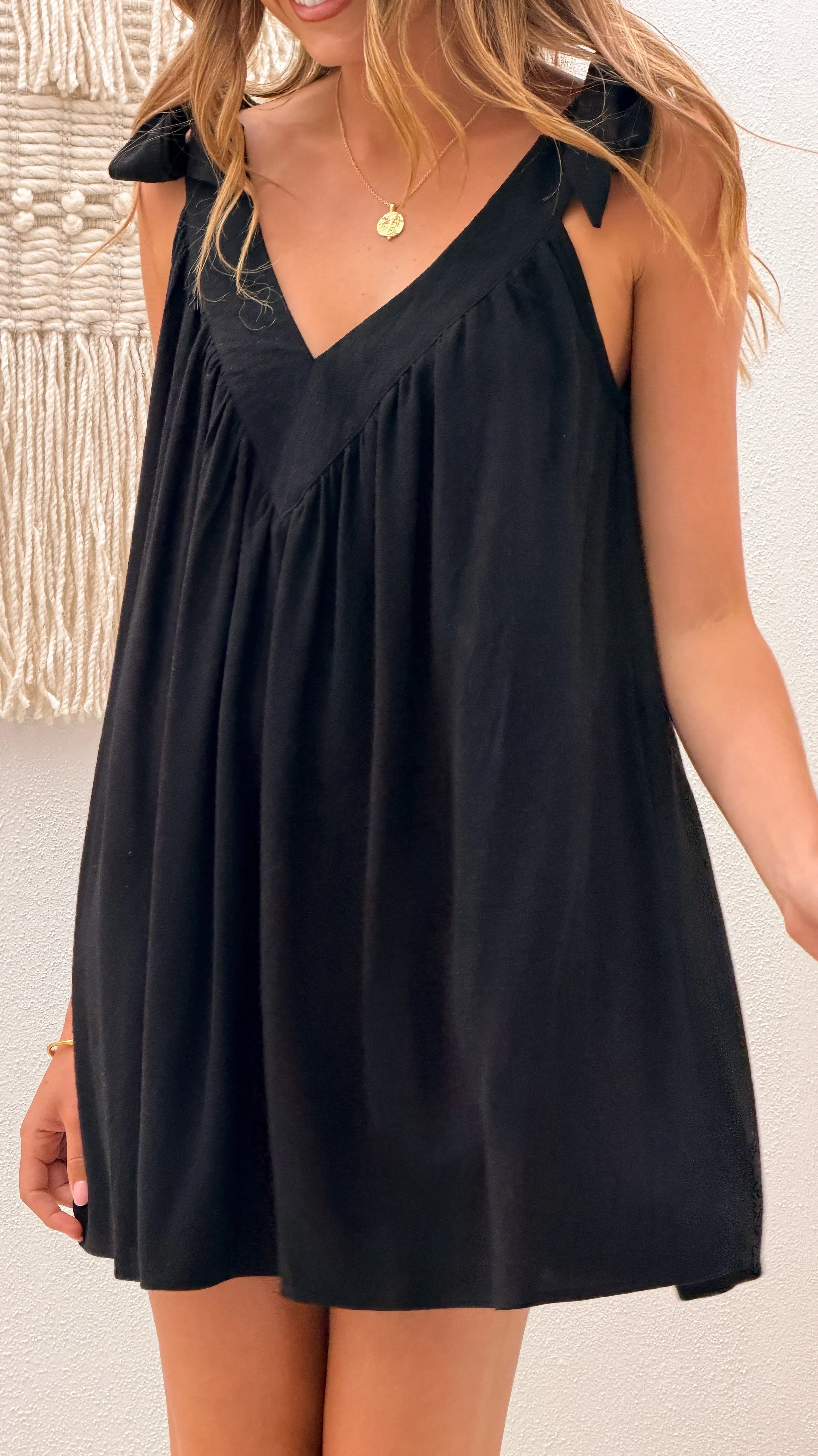 Lanna Mini Dress Black